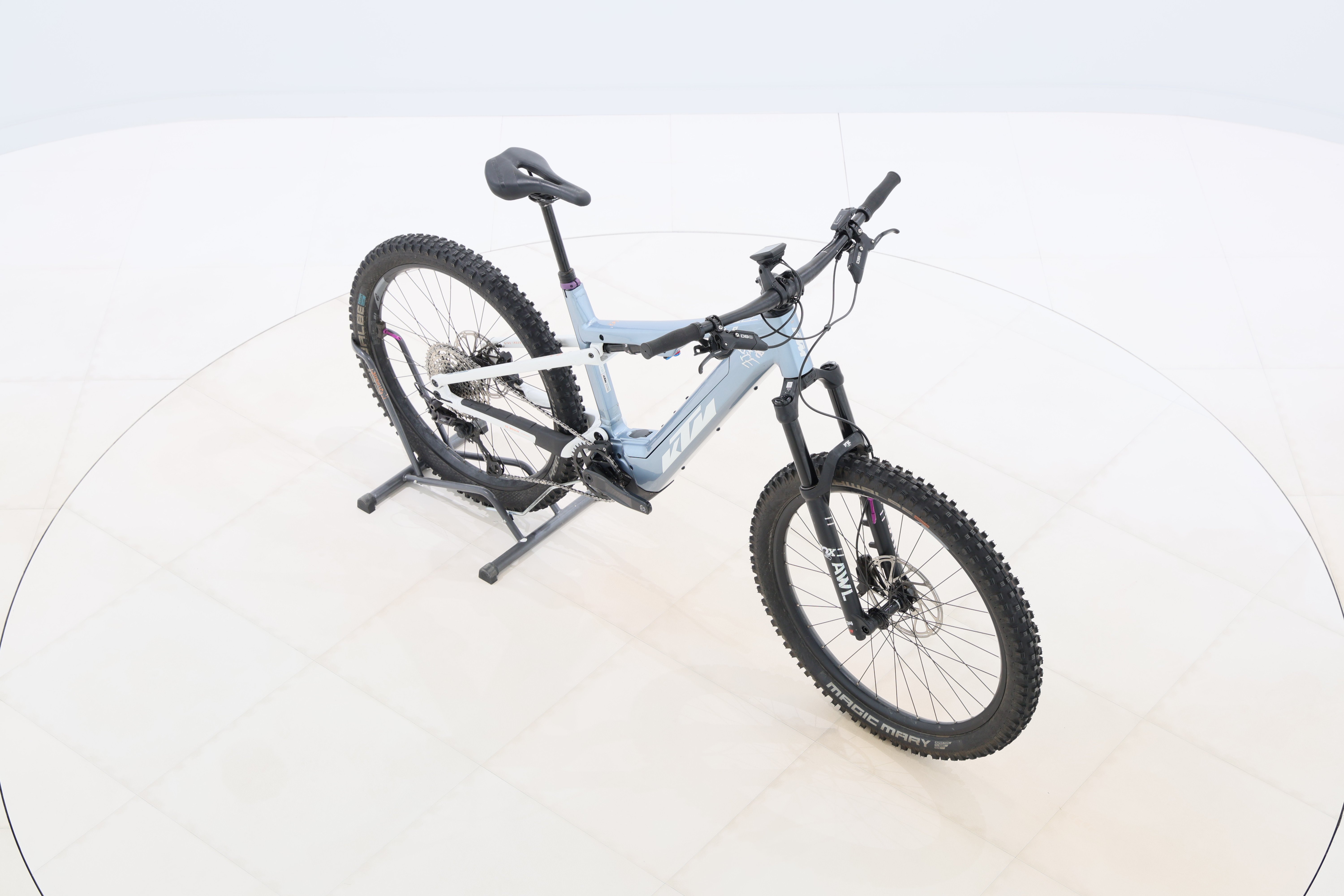 b8114300-e97a-4910-bfc7-eea3183ef822