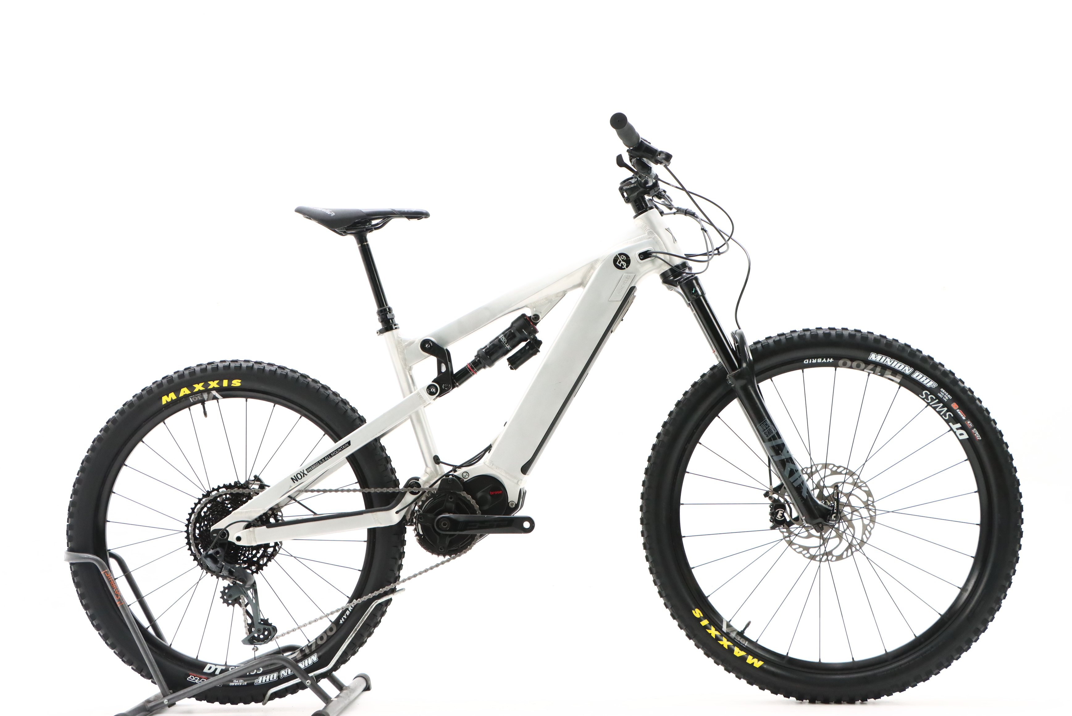 37b527c4-12ff-4275-8f92-4675e80ce79e