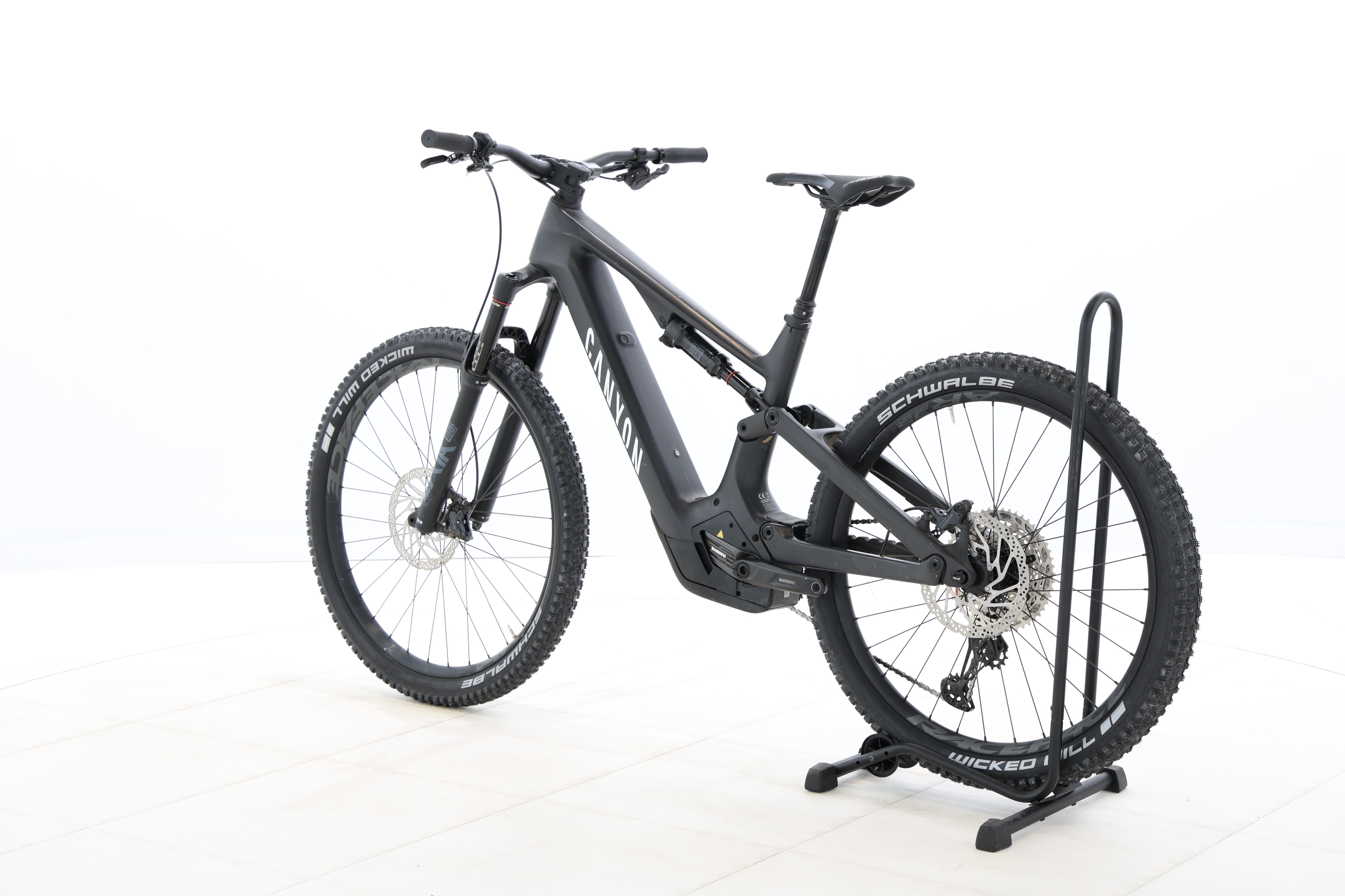 6c8df36f-2595-4f29-bc83-5376b4328bf7