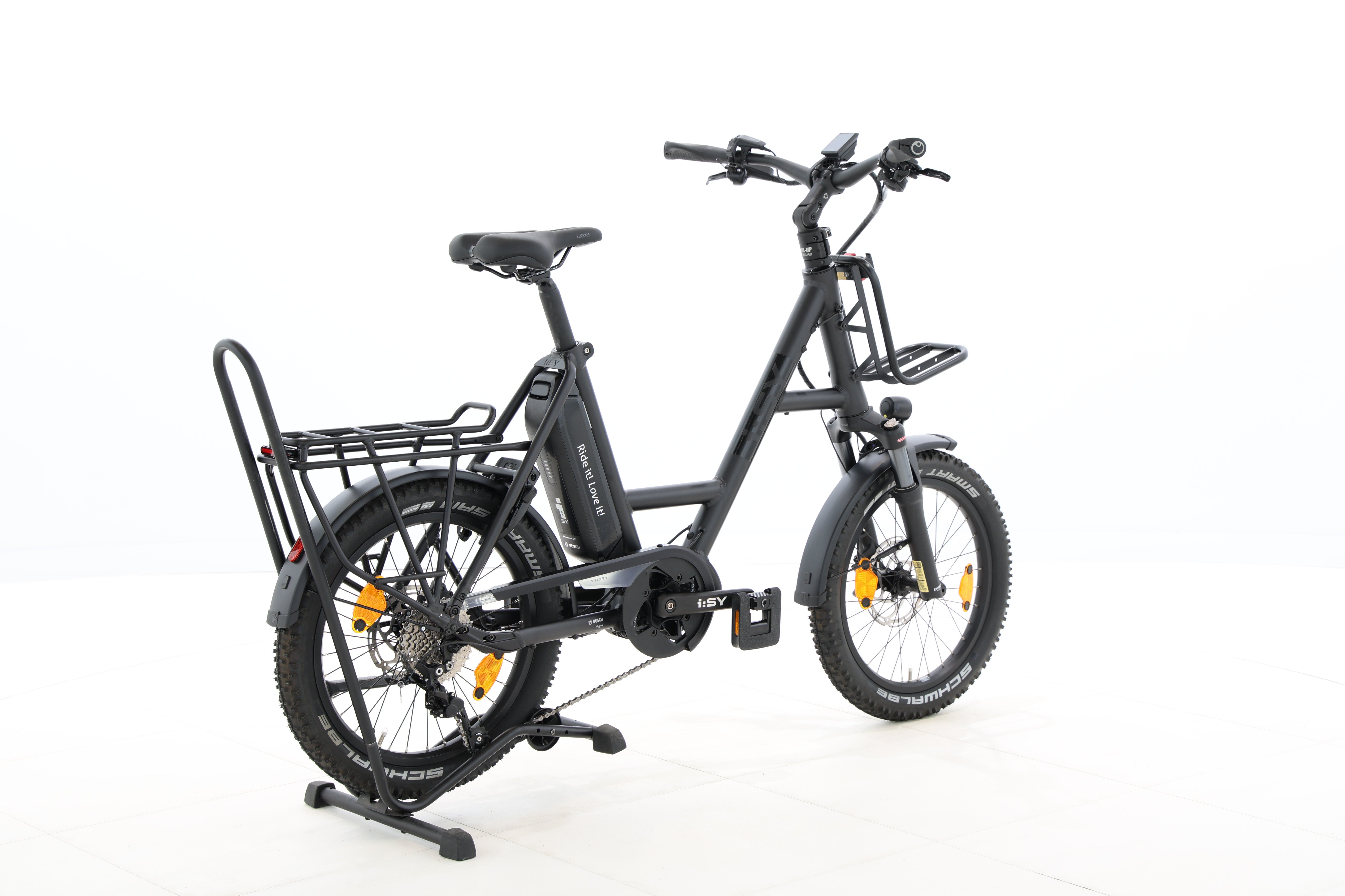 b6fd6133-ec35-4a52-927b-17ee40340d4c