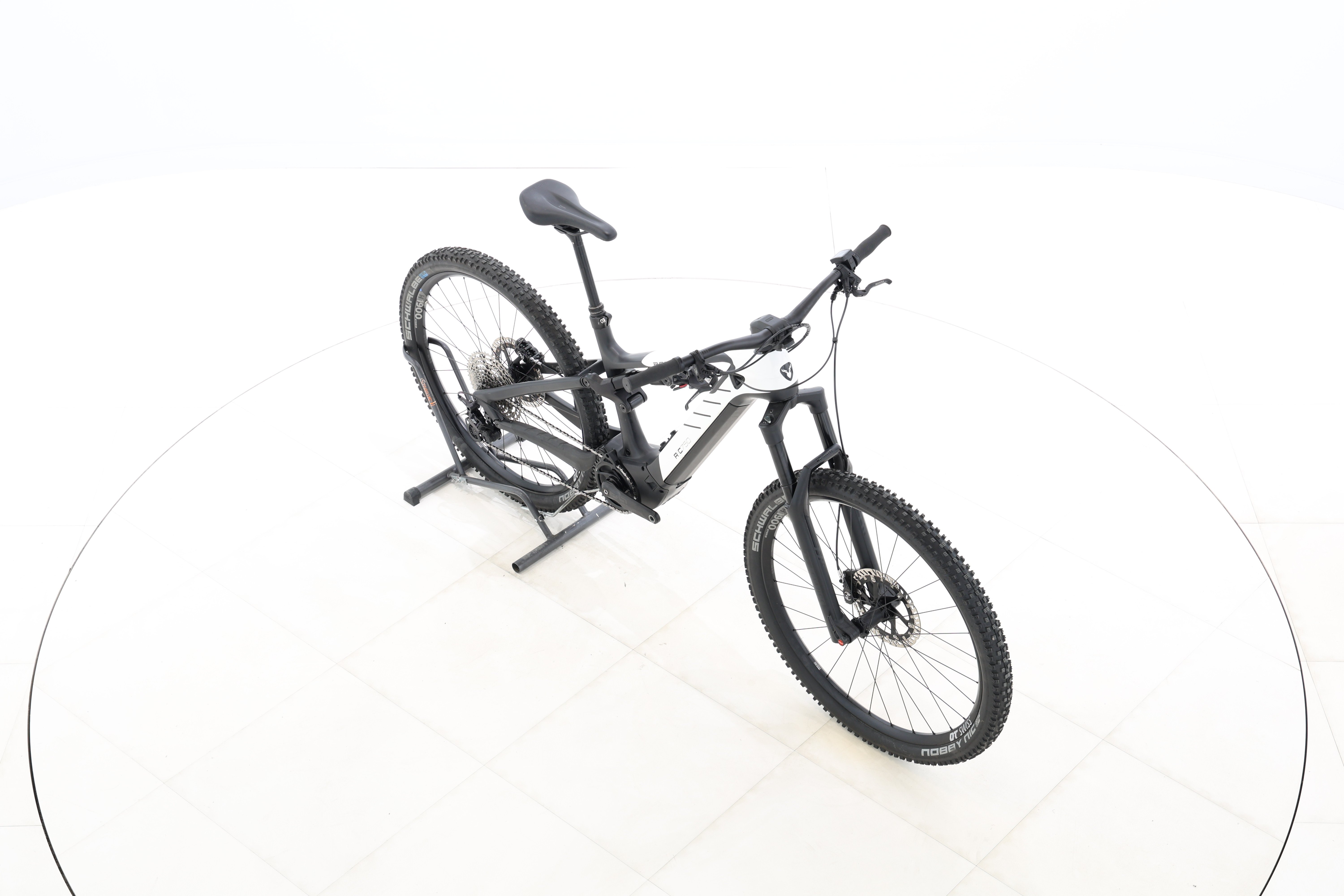 b99c37d9-610e-42ae-aa70-580065812ea7