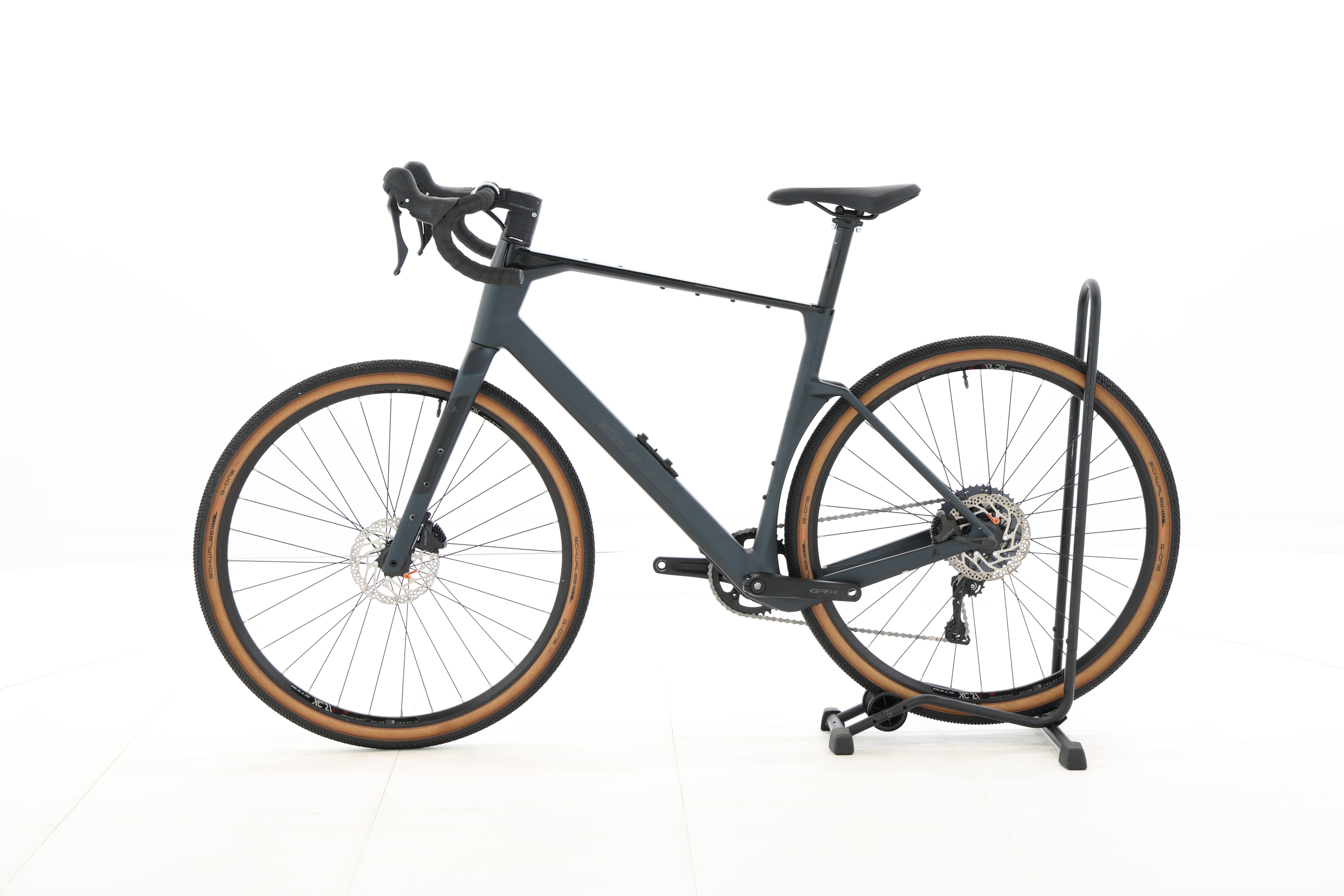 8c9b3929-4efb-4469-a162-49757086065e