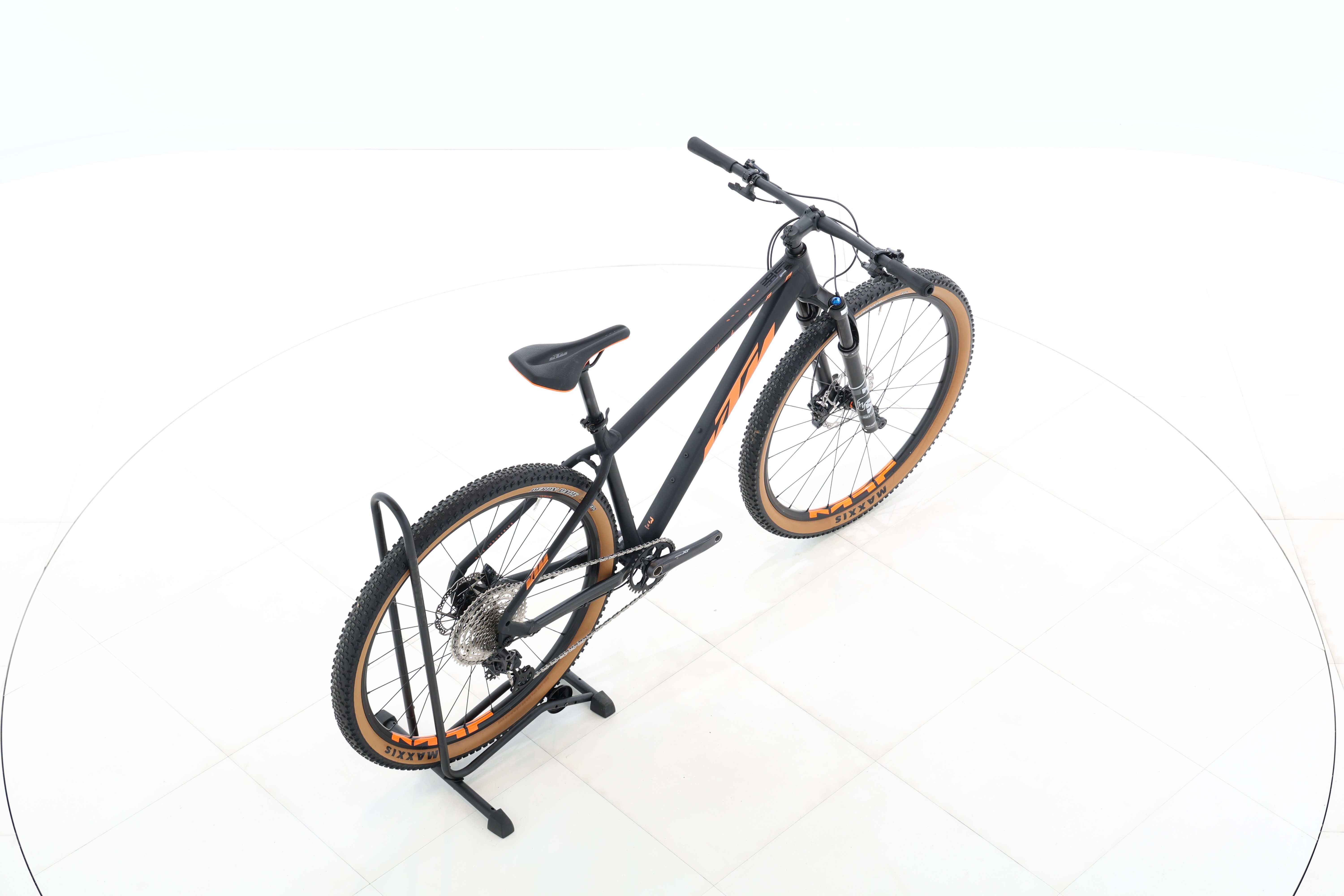 571f7beb-37a9-4050-b312-a42be4f008ff