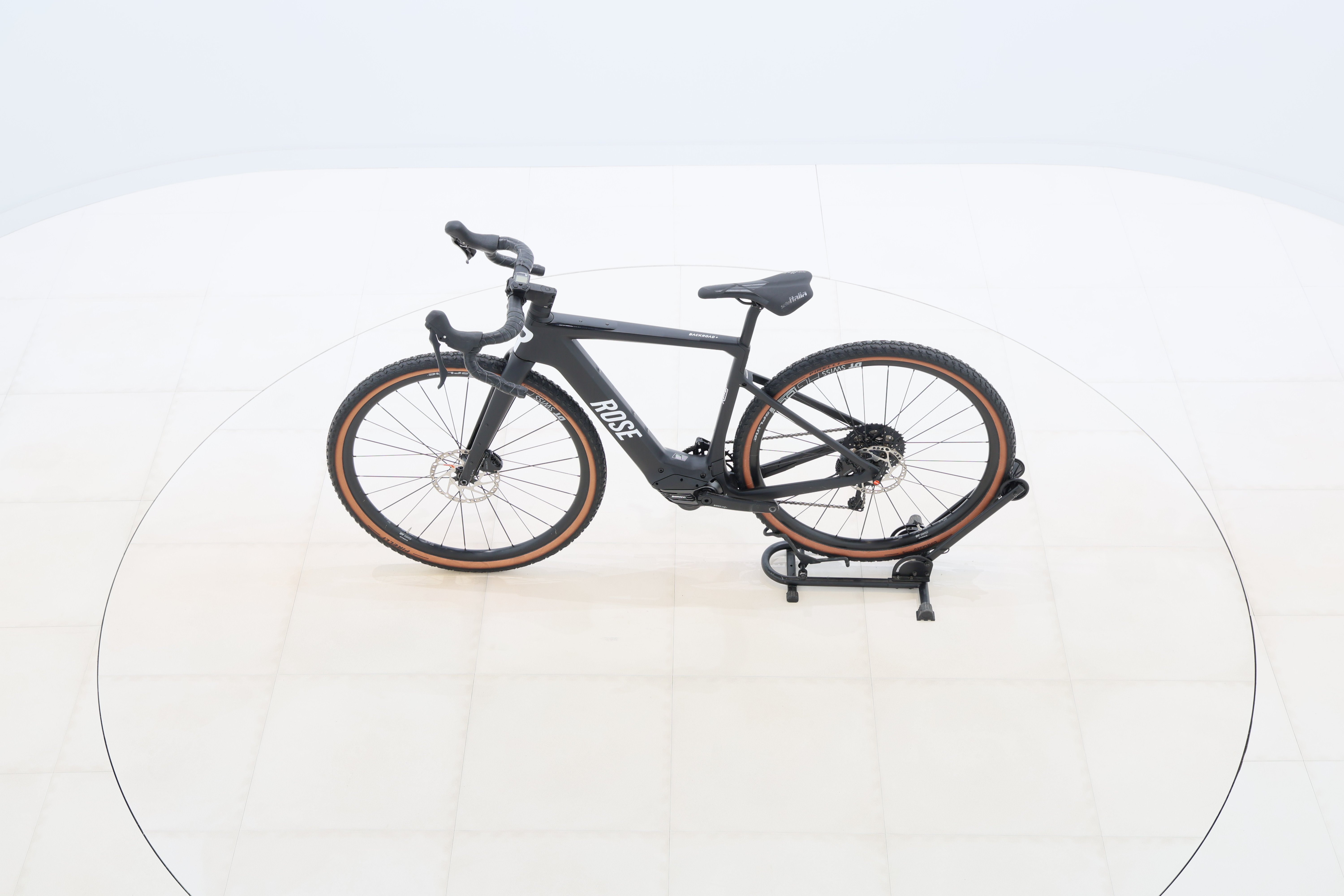 a36de24b-5a69-43ec-b448-fcd3bc702fe2