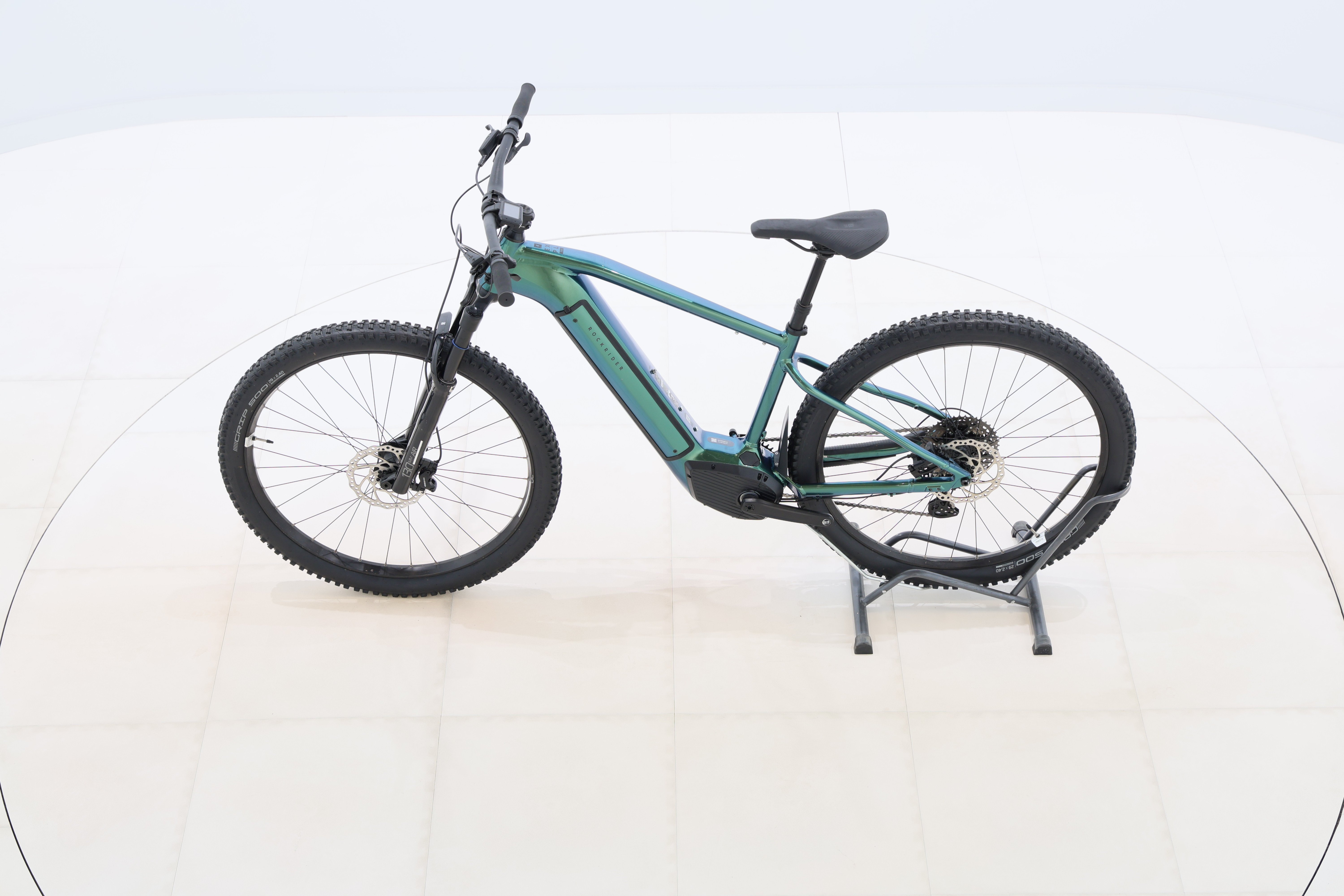 8b1b2323-a843-4eb8-b0b5-fff73f9a442c