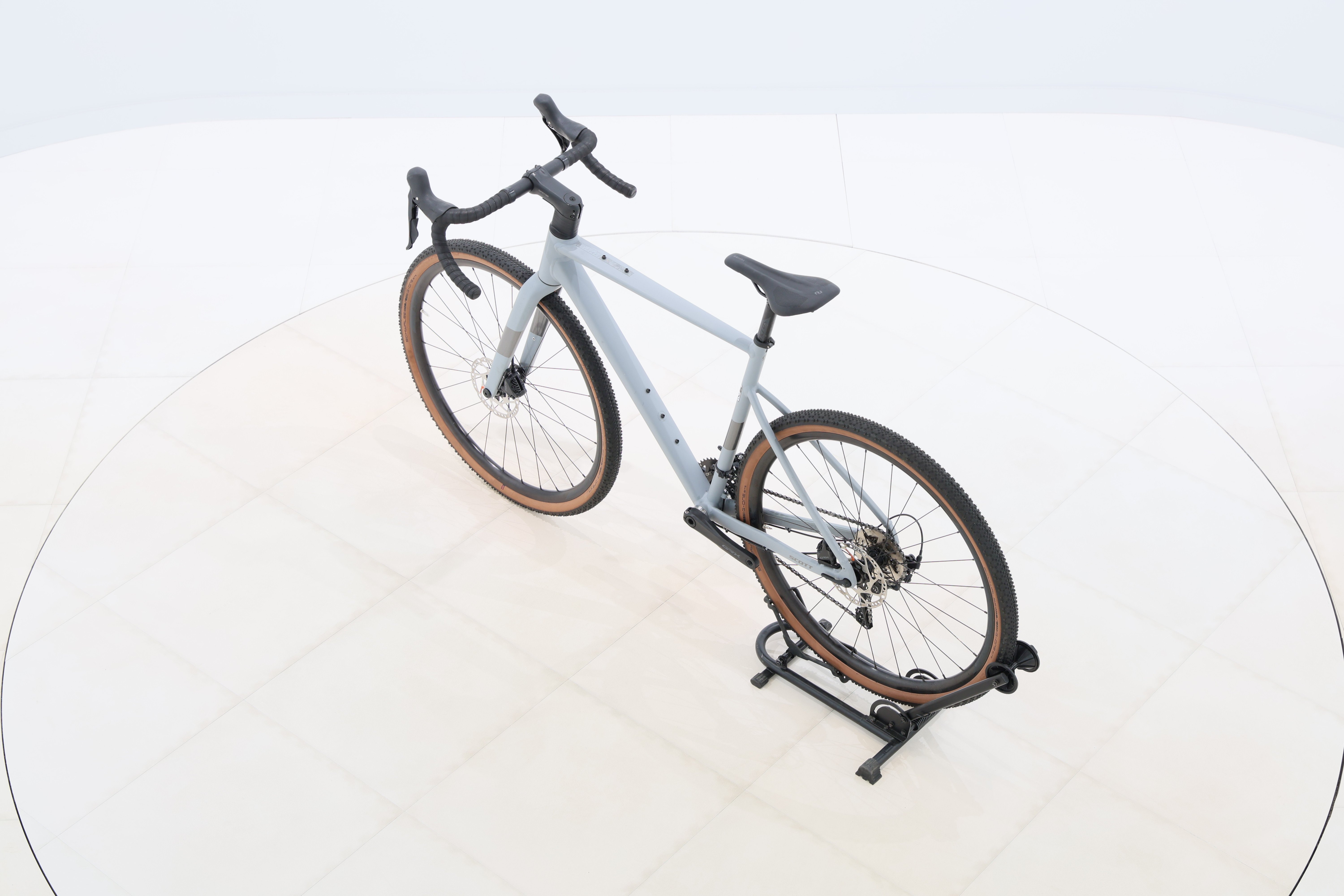 ee8cbaf9-a3d3-404e-be6c-f61812e06d91