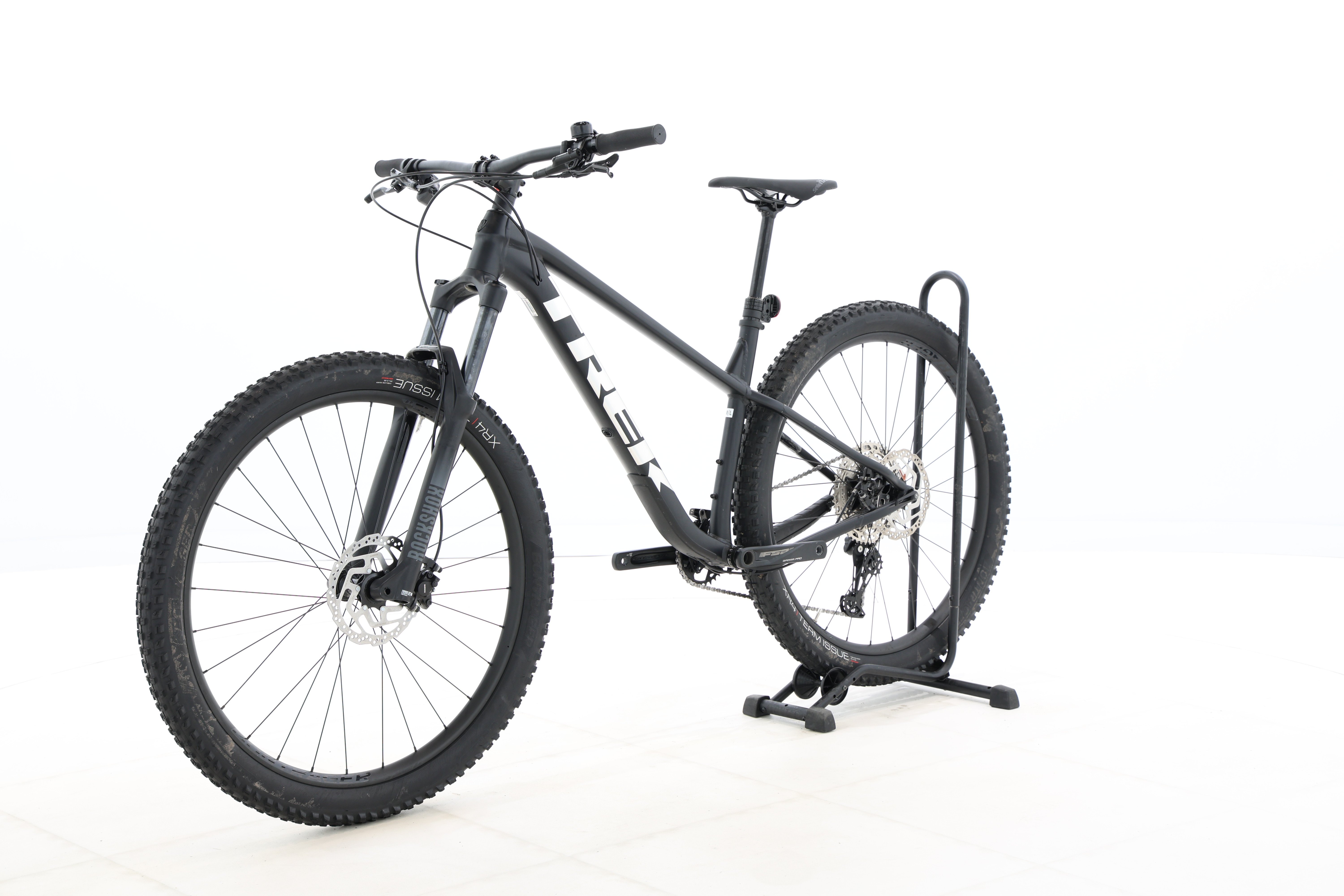 8a420649-e753-4f74-9c3d-638edbbc5f88