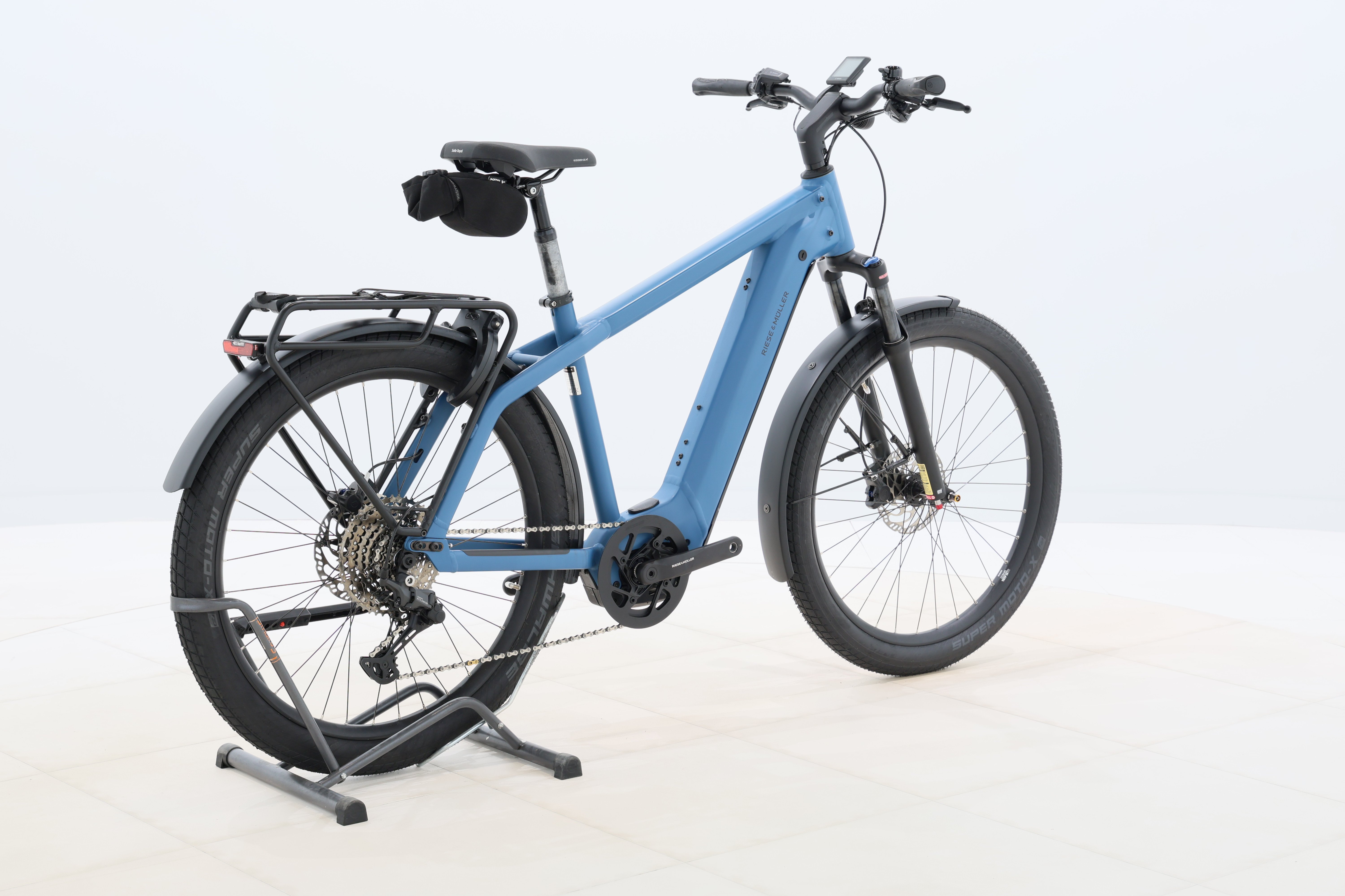 c2b6d4d4-eb53-475e-b9a4-f3a88af3e976