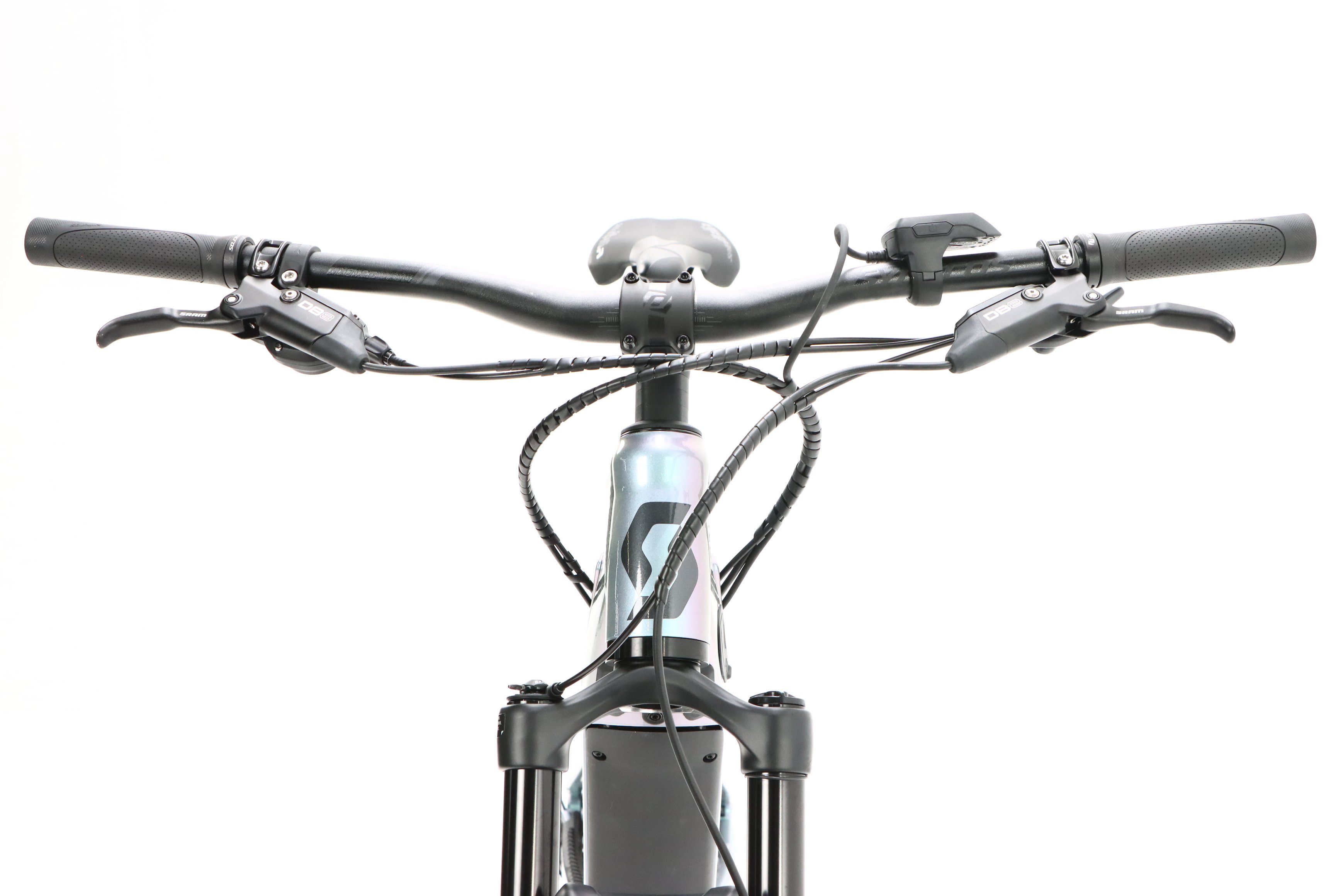 560770bf-8a35-4f3c-909e-a0589240e1cf