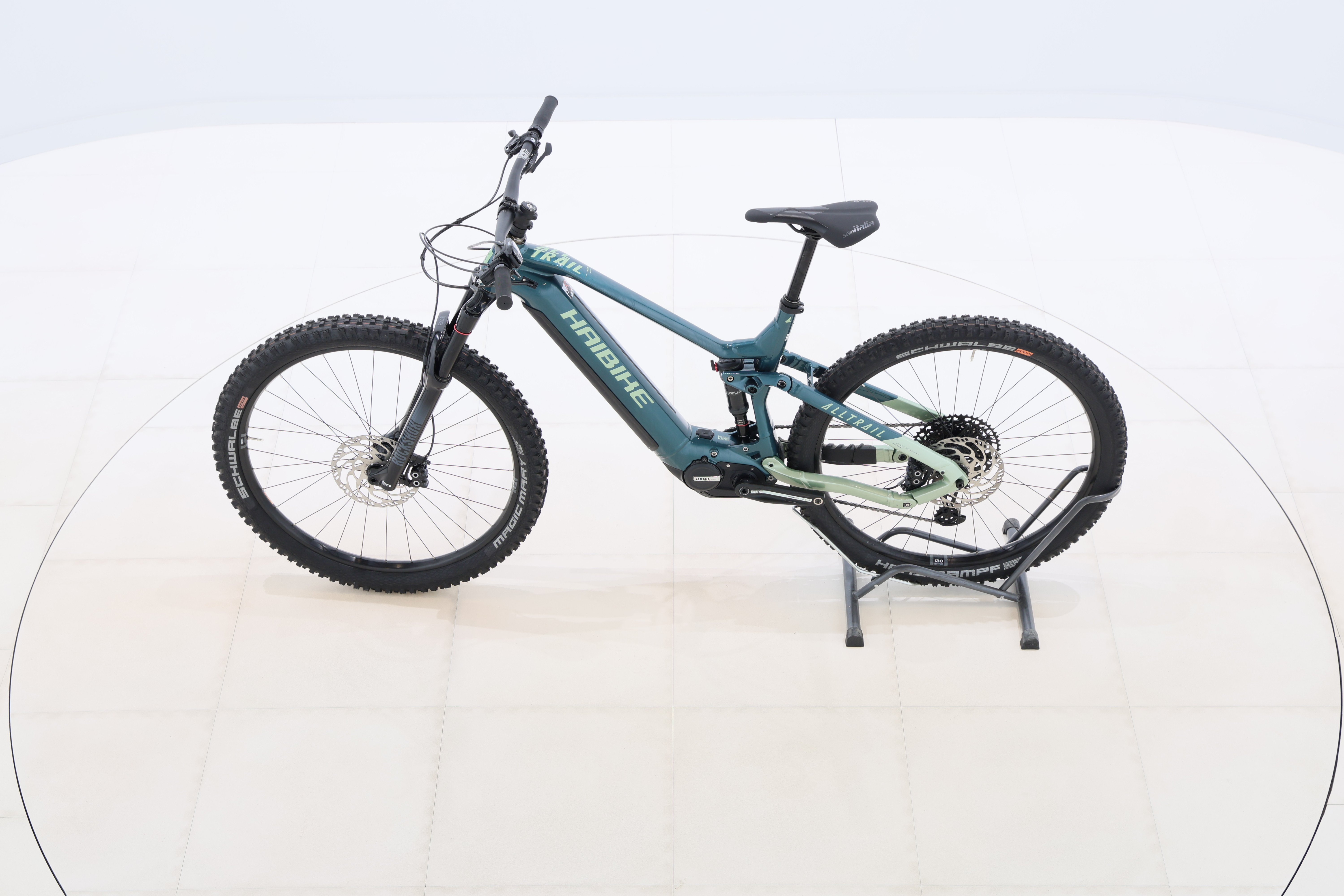 4bc5dab6-5410-4a0d-87b6-12d74367c13f