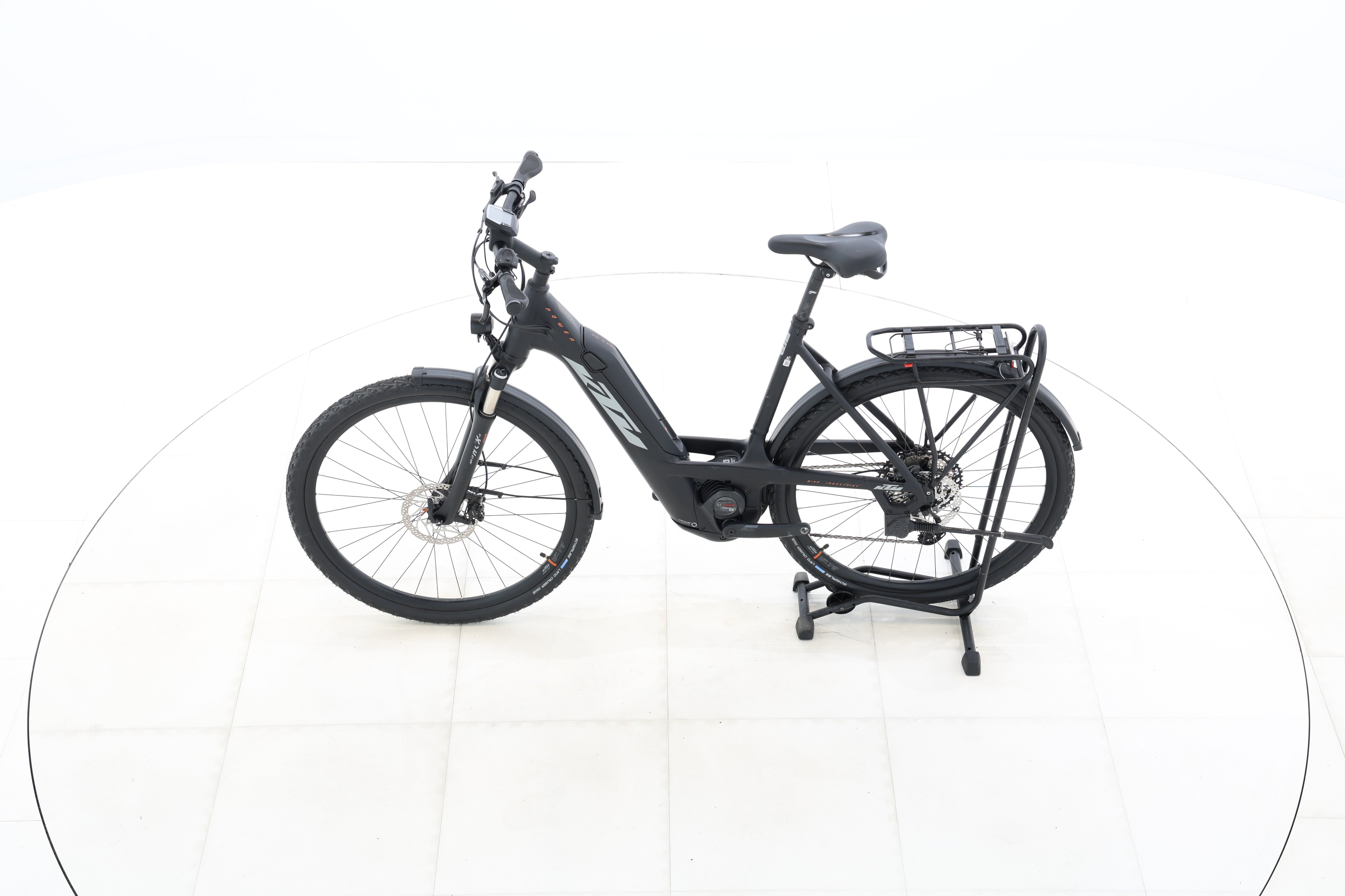 0fe92c1a-14a8-42ba-b723-3e406253d456