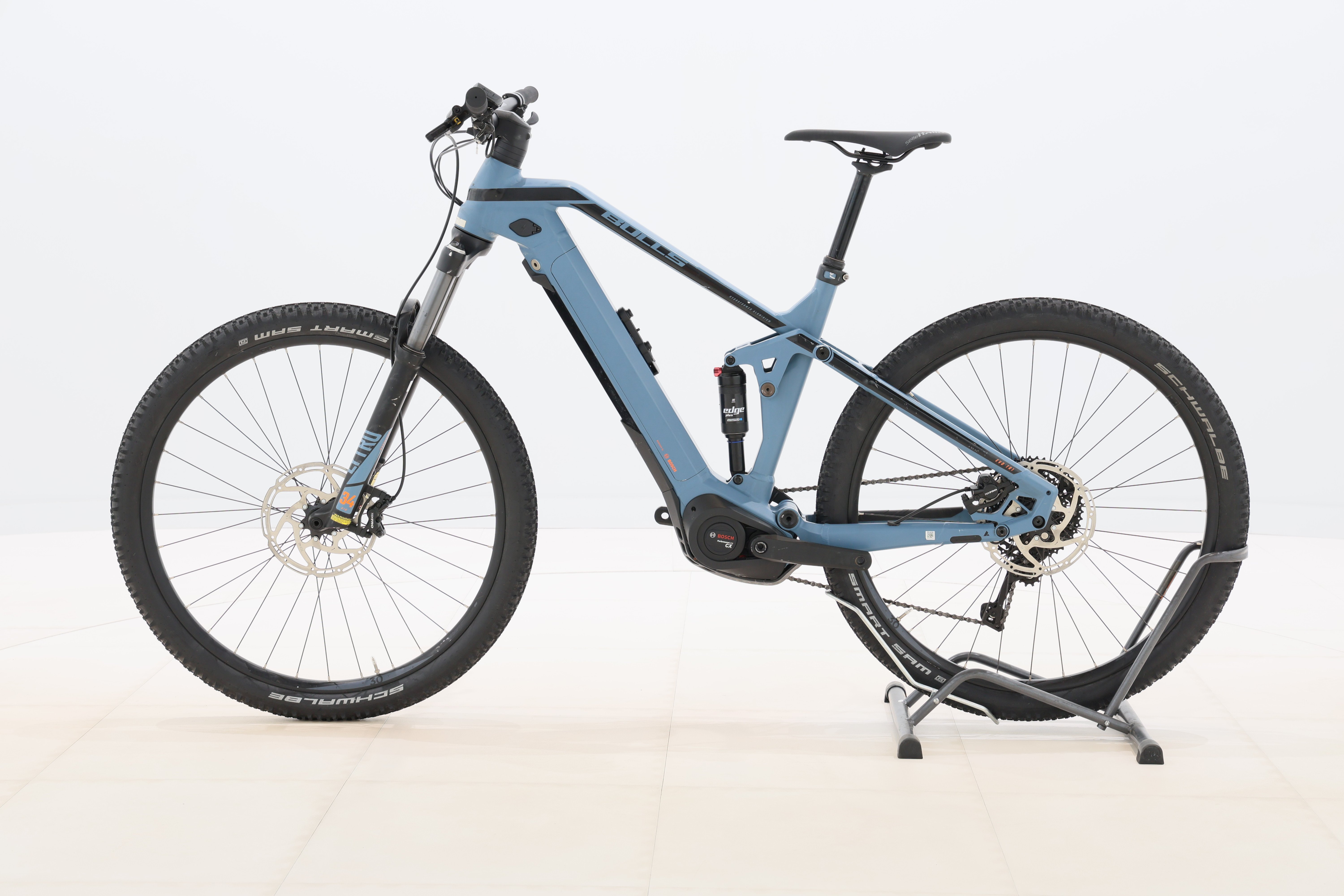 b198c4b6-76ba-440f-be04-2fe2954c3f6a