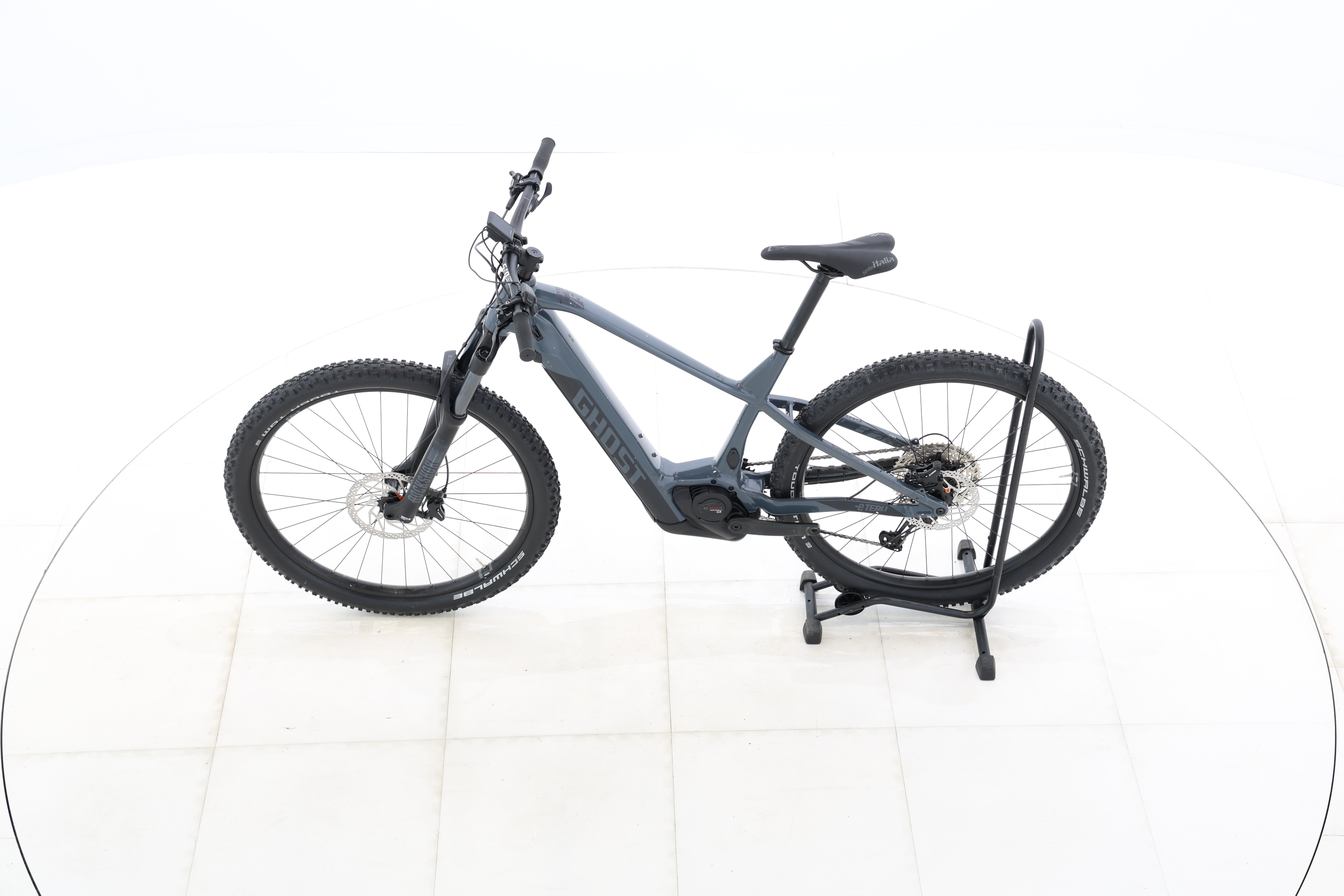 c3f76145-5973-40f4-9bdf-3dbe50d6b4fc