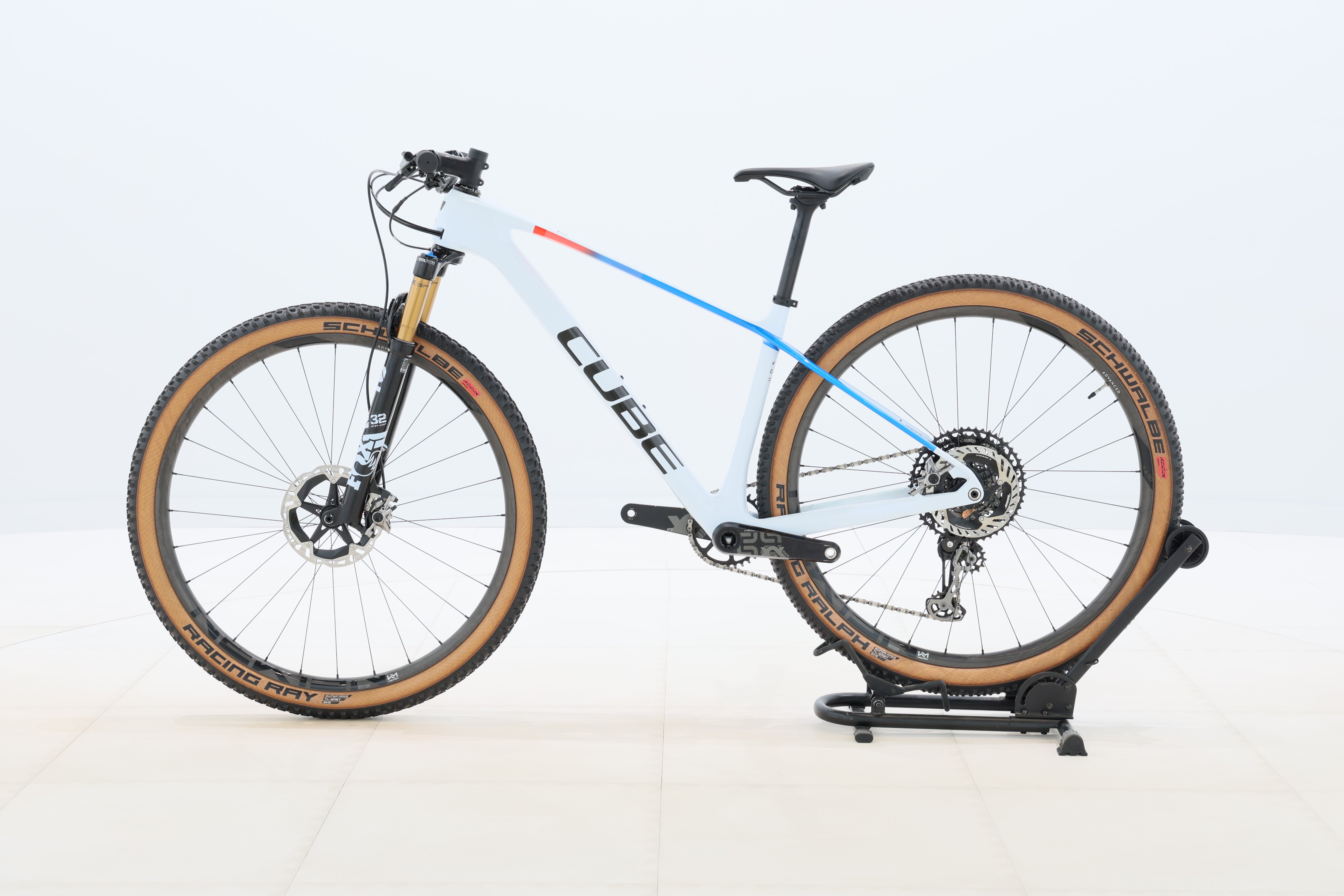 703dd7b7-e2fe-4941-bde2-401a14bcd9aa