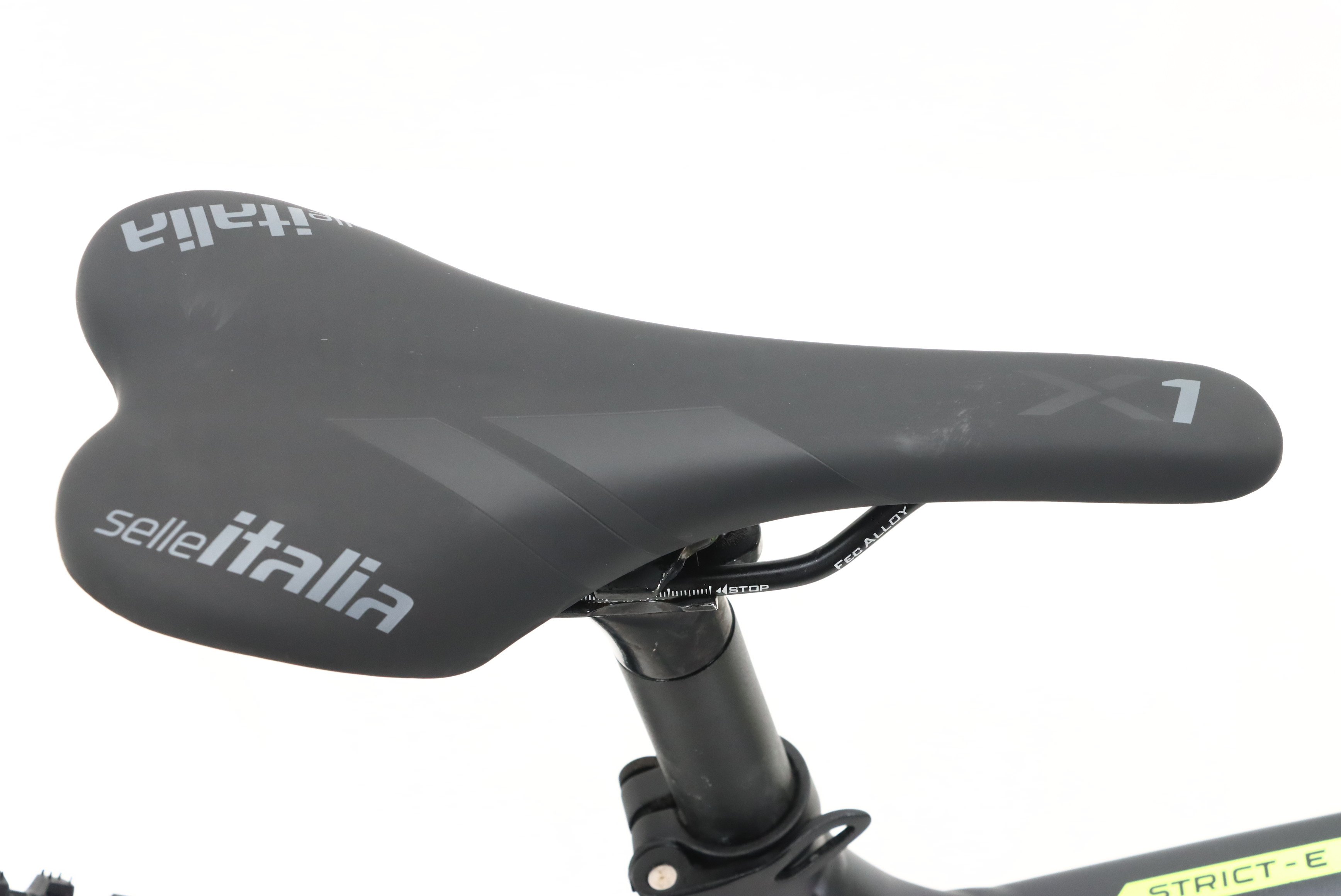 b0c5fd1f-3b9d-4382-9e63-6e82c31633f6