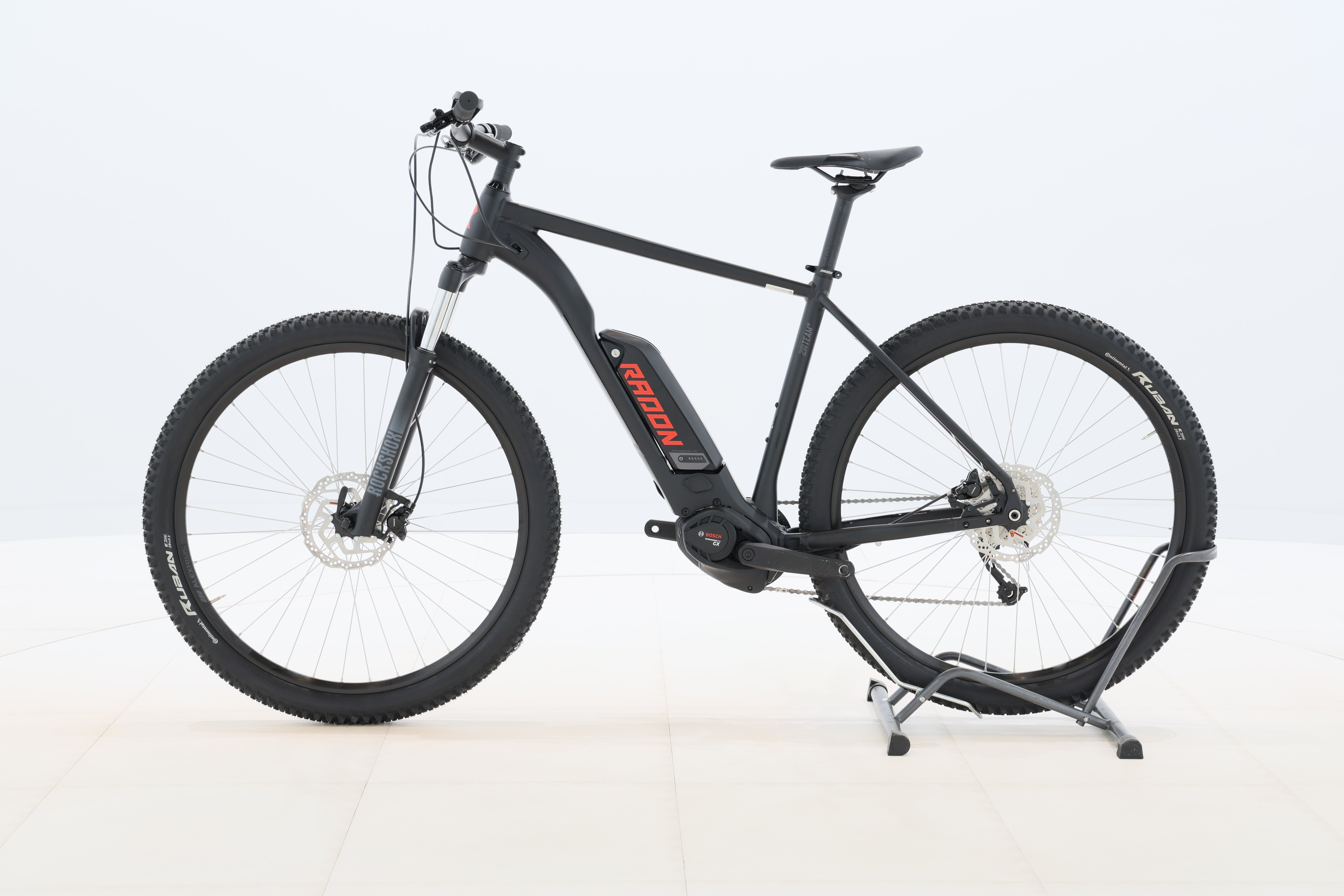 f7a1d923-fb7a-48aa-9505-efa9bd2d1a76