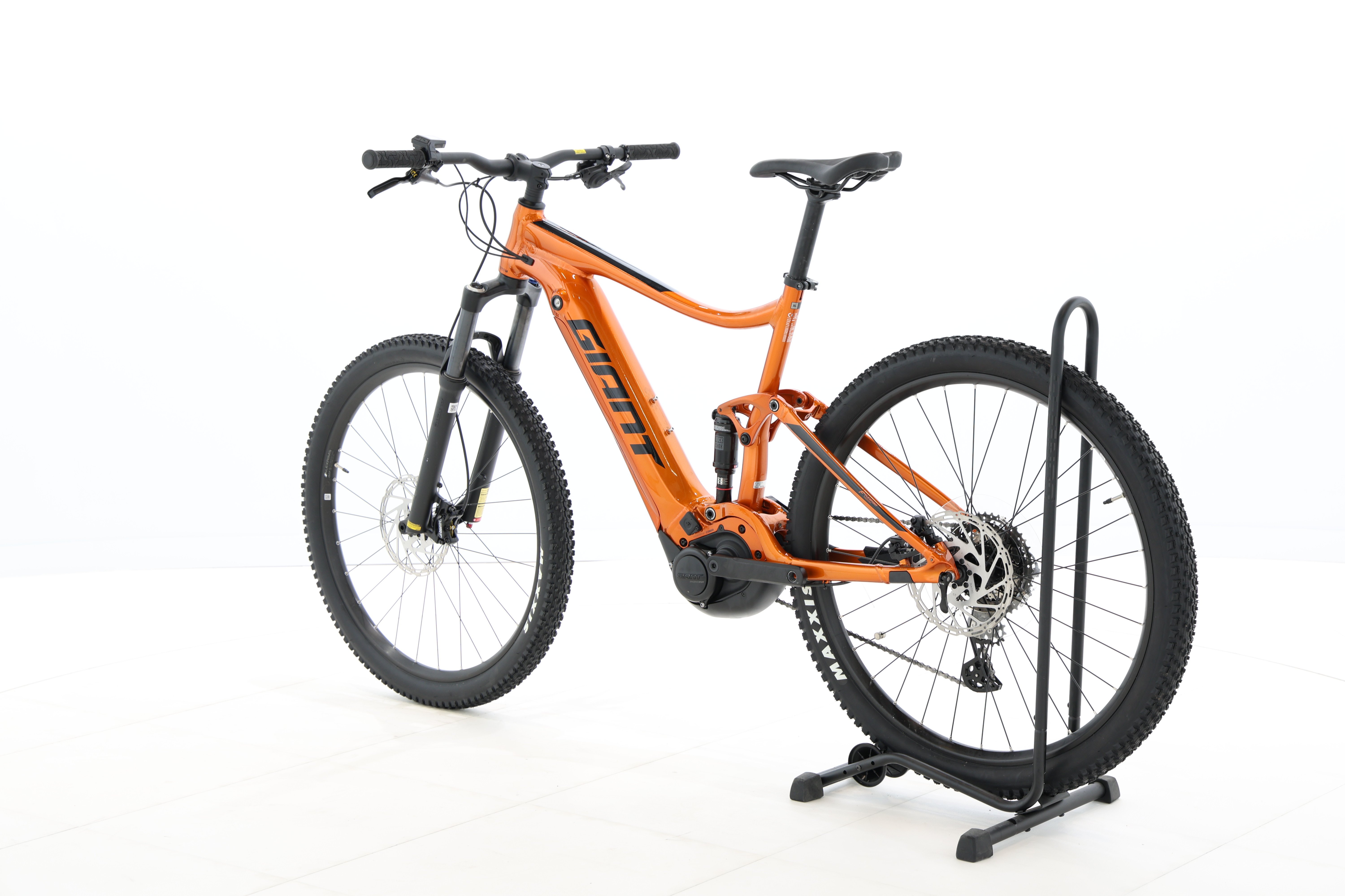 c720f06d-1041-4fd2-9d09-e26ebbb582a6