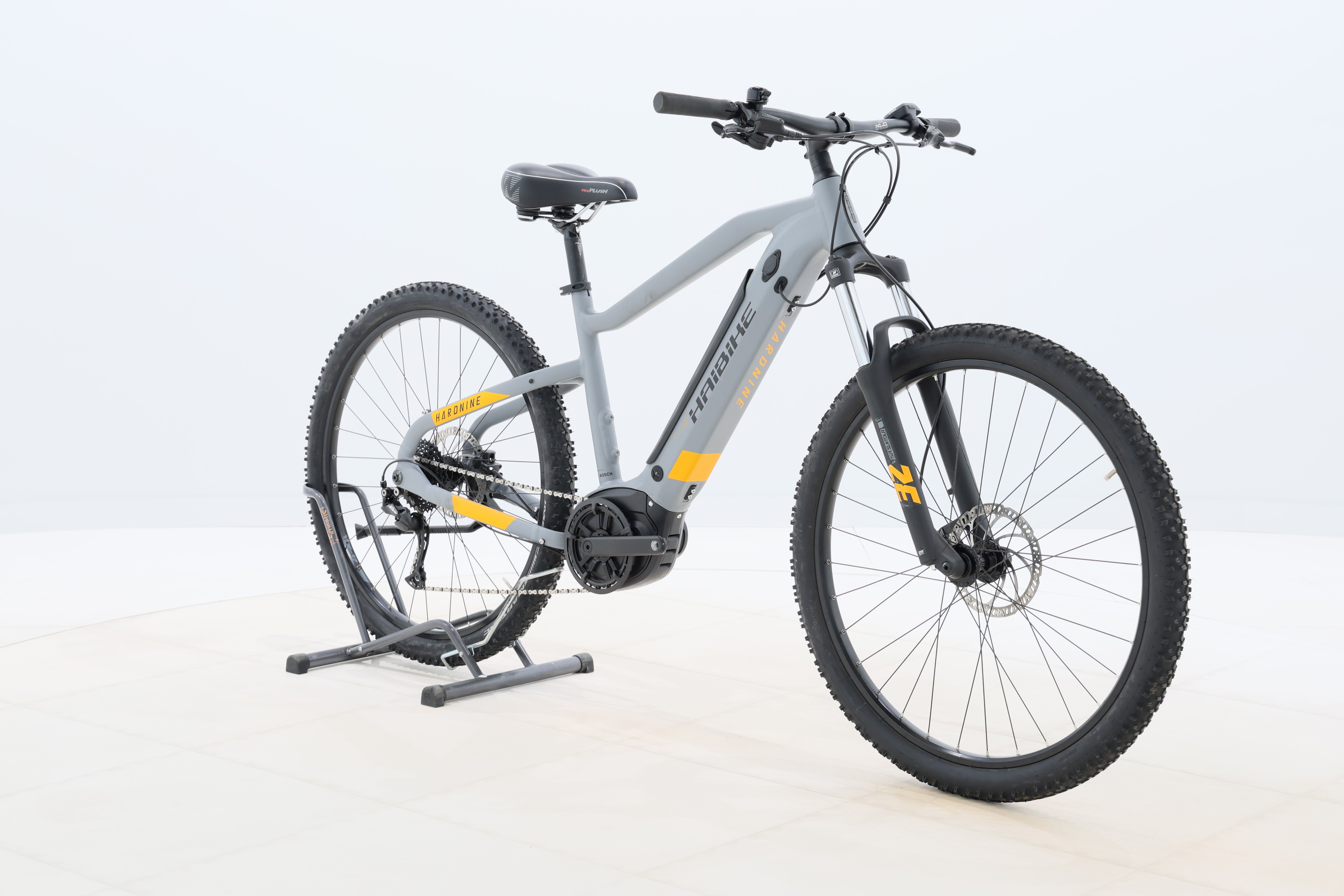 d04afc40-6996-40b1-9d2a-d145f7194848