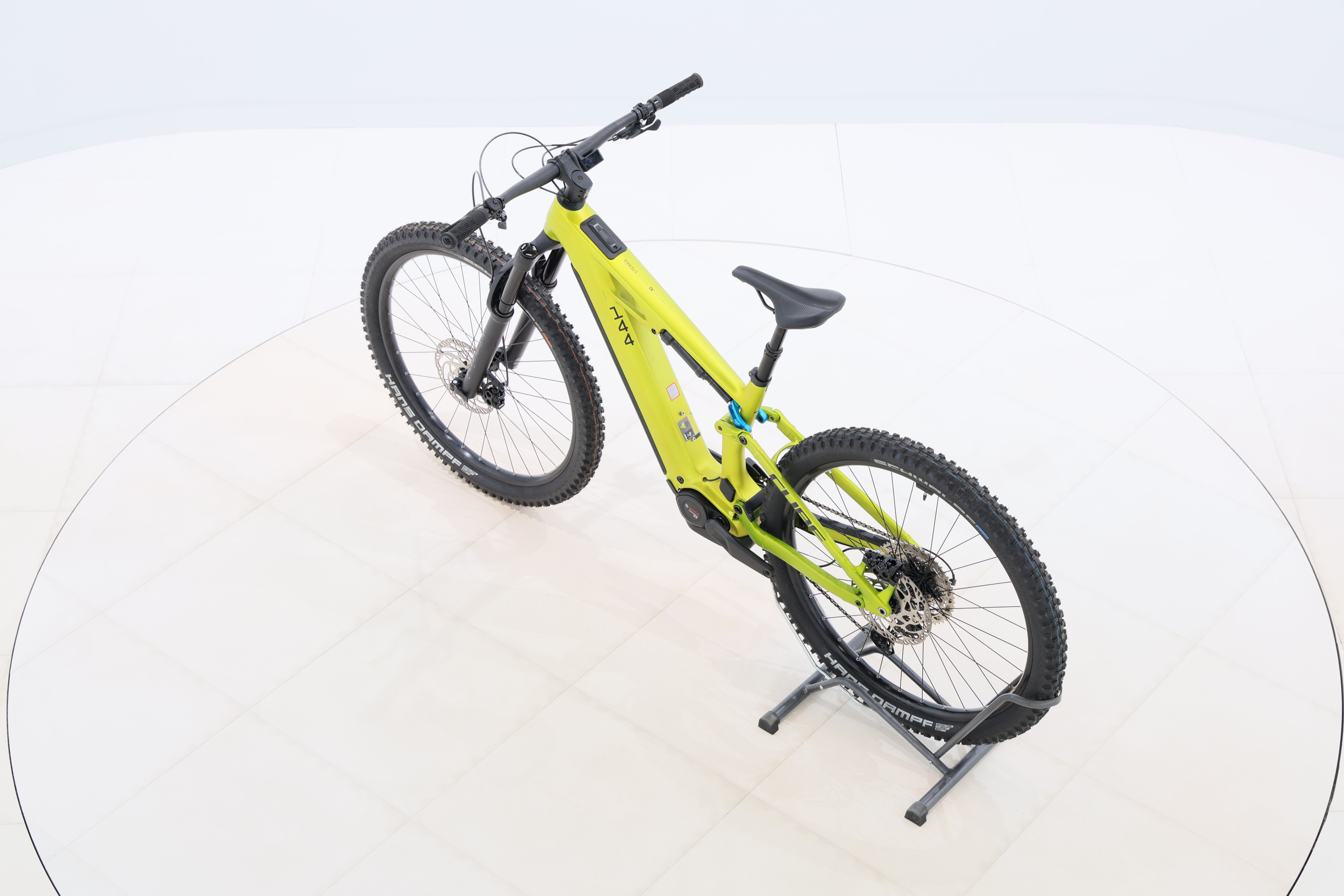 aeb23656-6f4a-464f-85f6-612846ace7dc