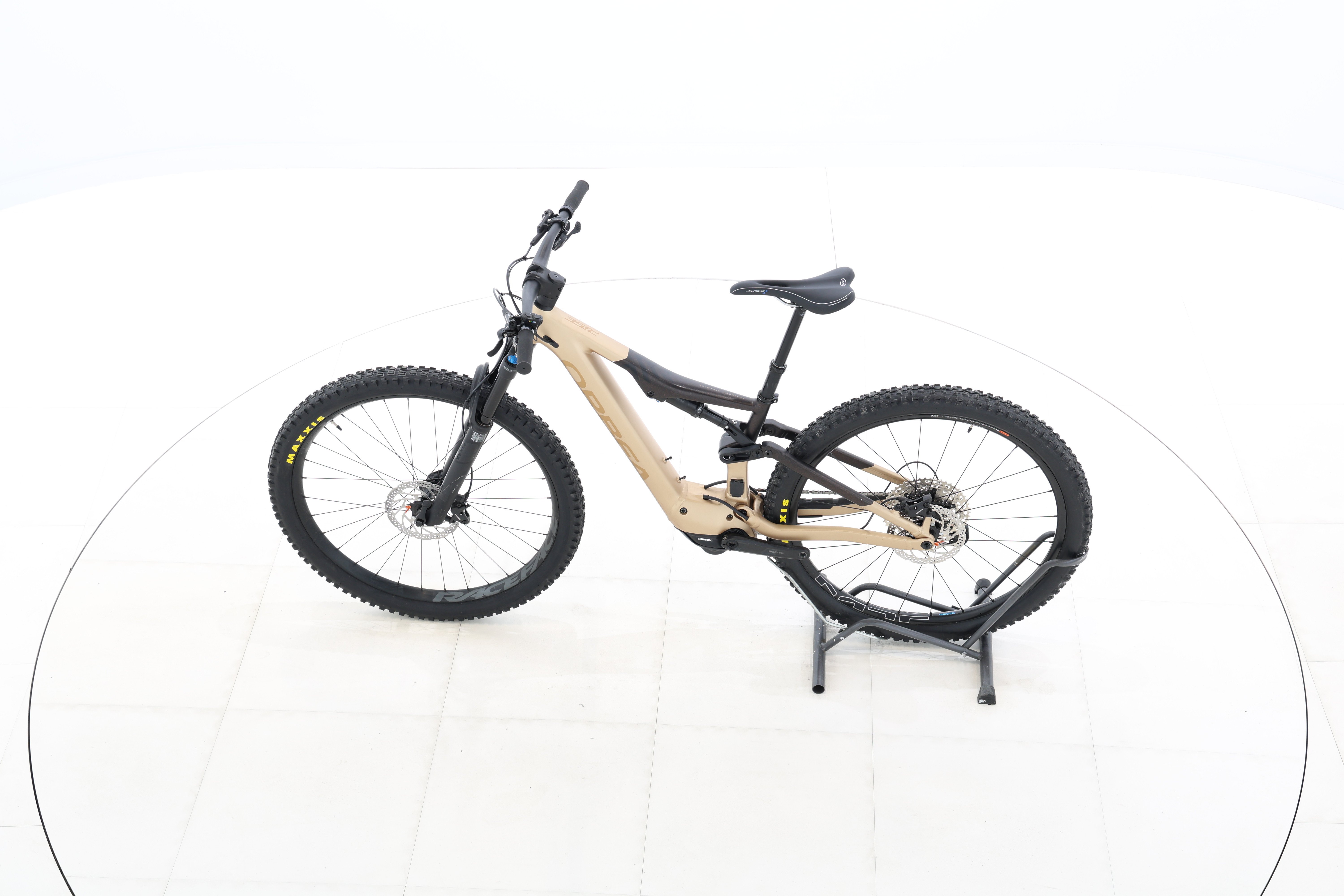 0dd6873c-114a-424f-9697-69bf9effb8e0