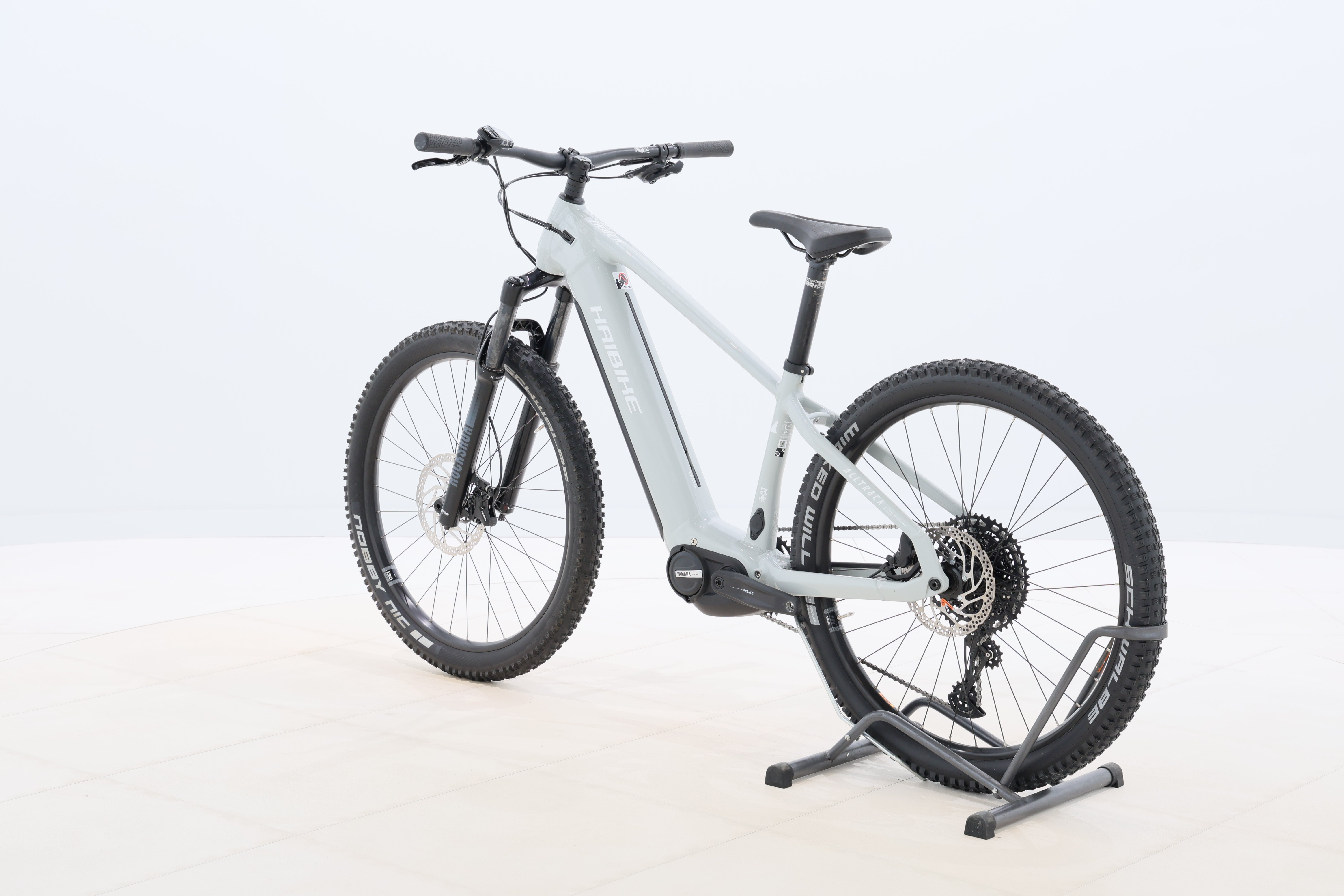 aff0d5a2-5e7c-4834-abf5-7a468142f14d