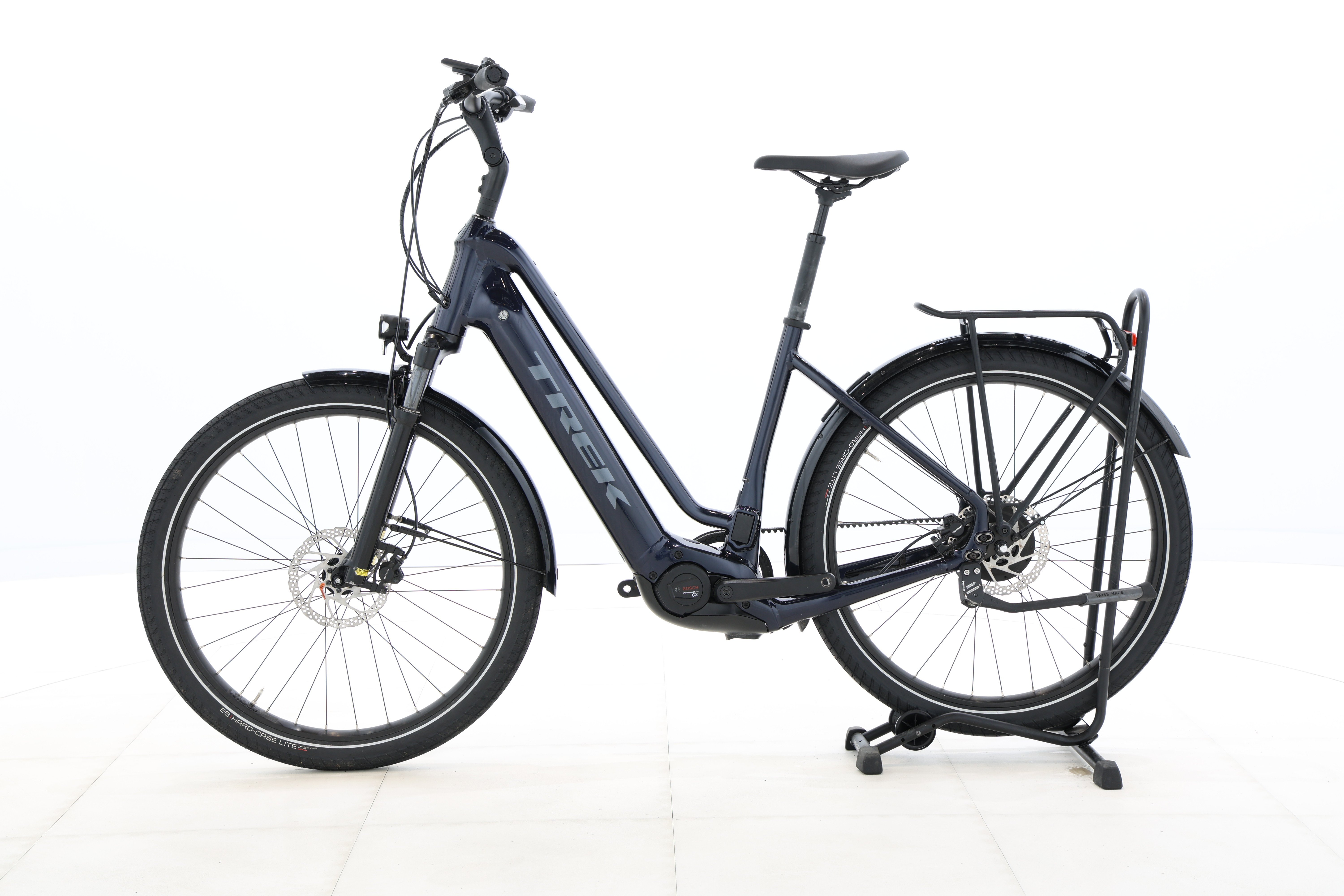 820b039d-d1e8-41a4-bbbf-005a9b689cad