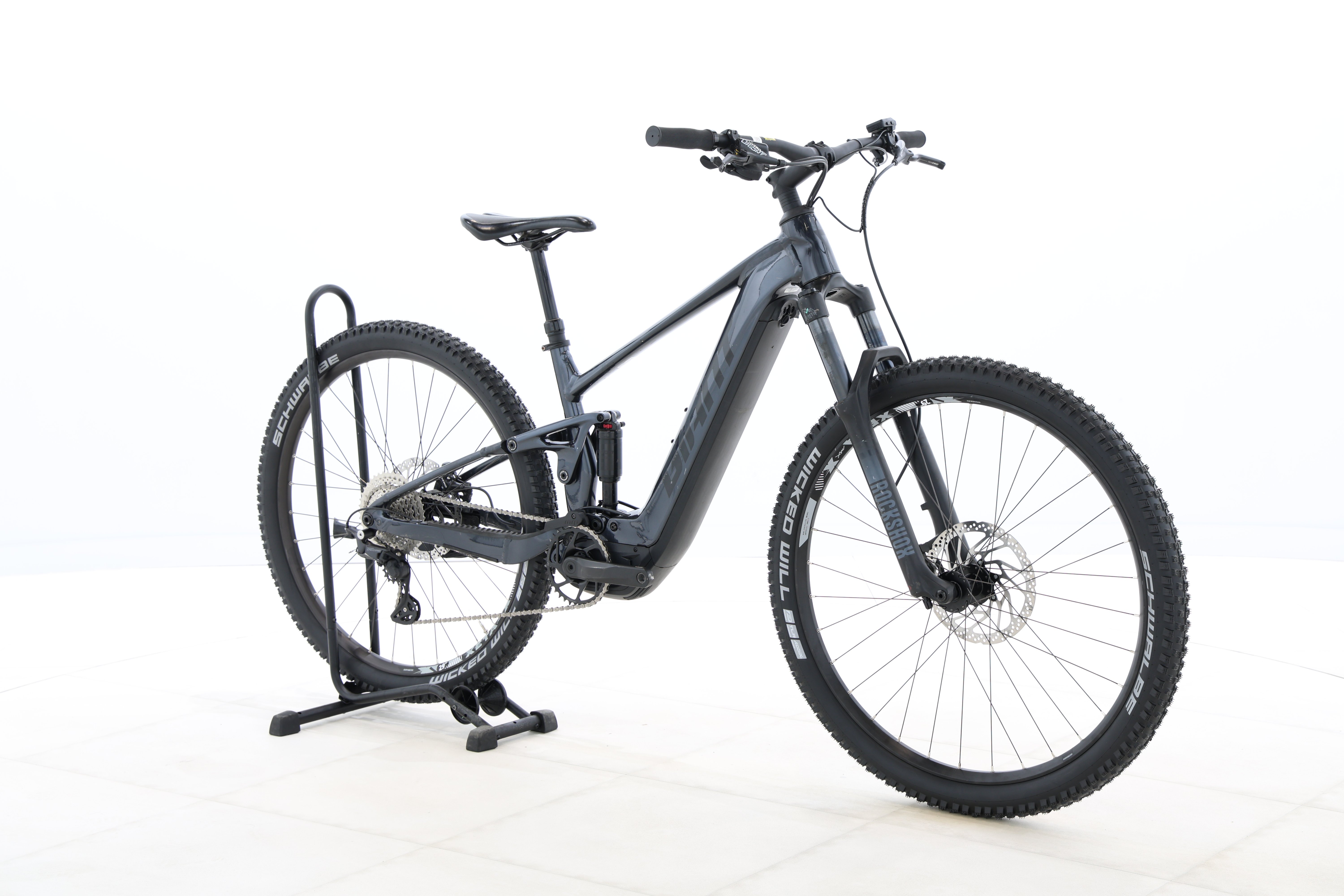 adf5773f-5ba3-4baf-81e3-6e0214df93a5