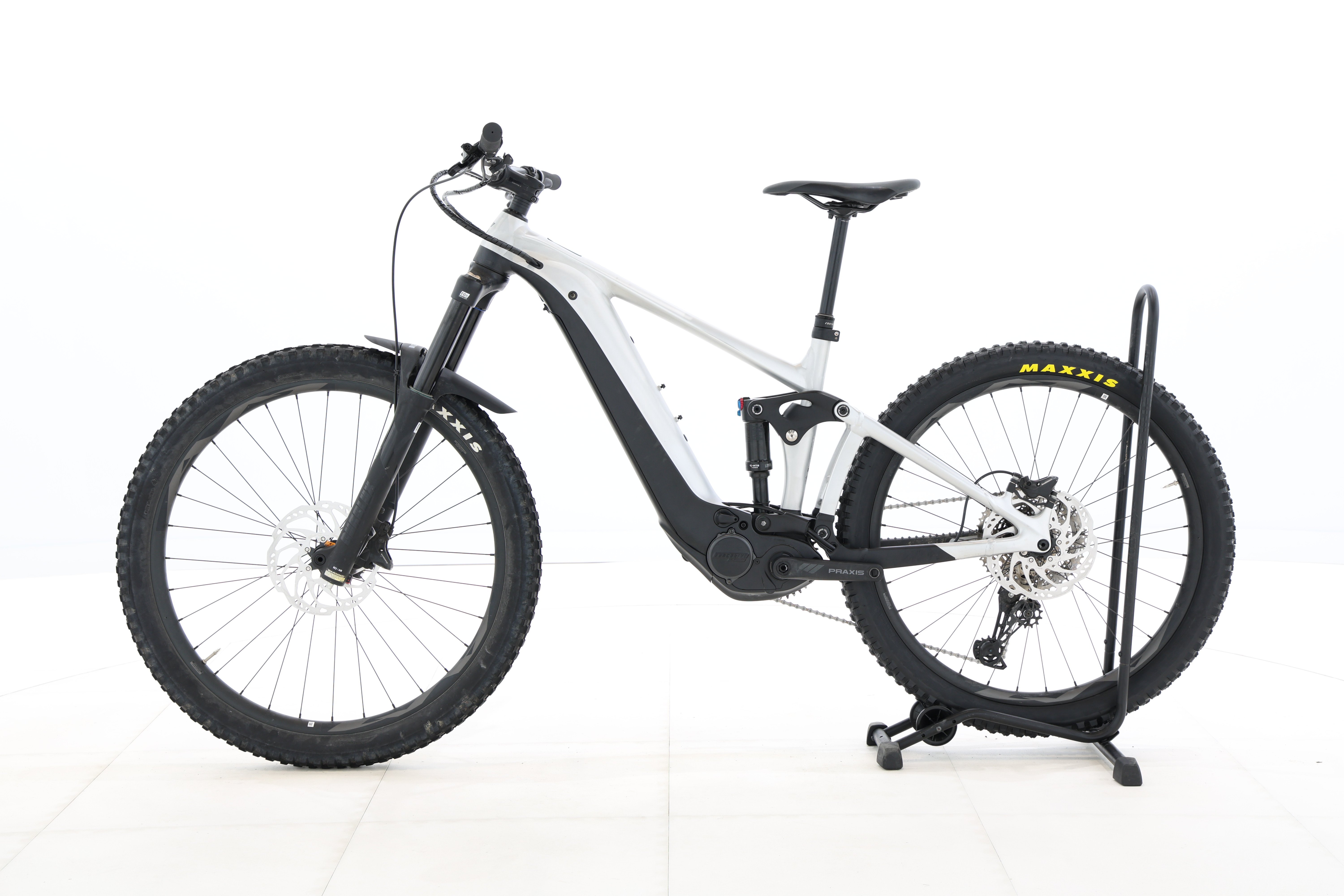 41f3df14-f9c4-4ce2-973d-4f8d6152966d