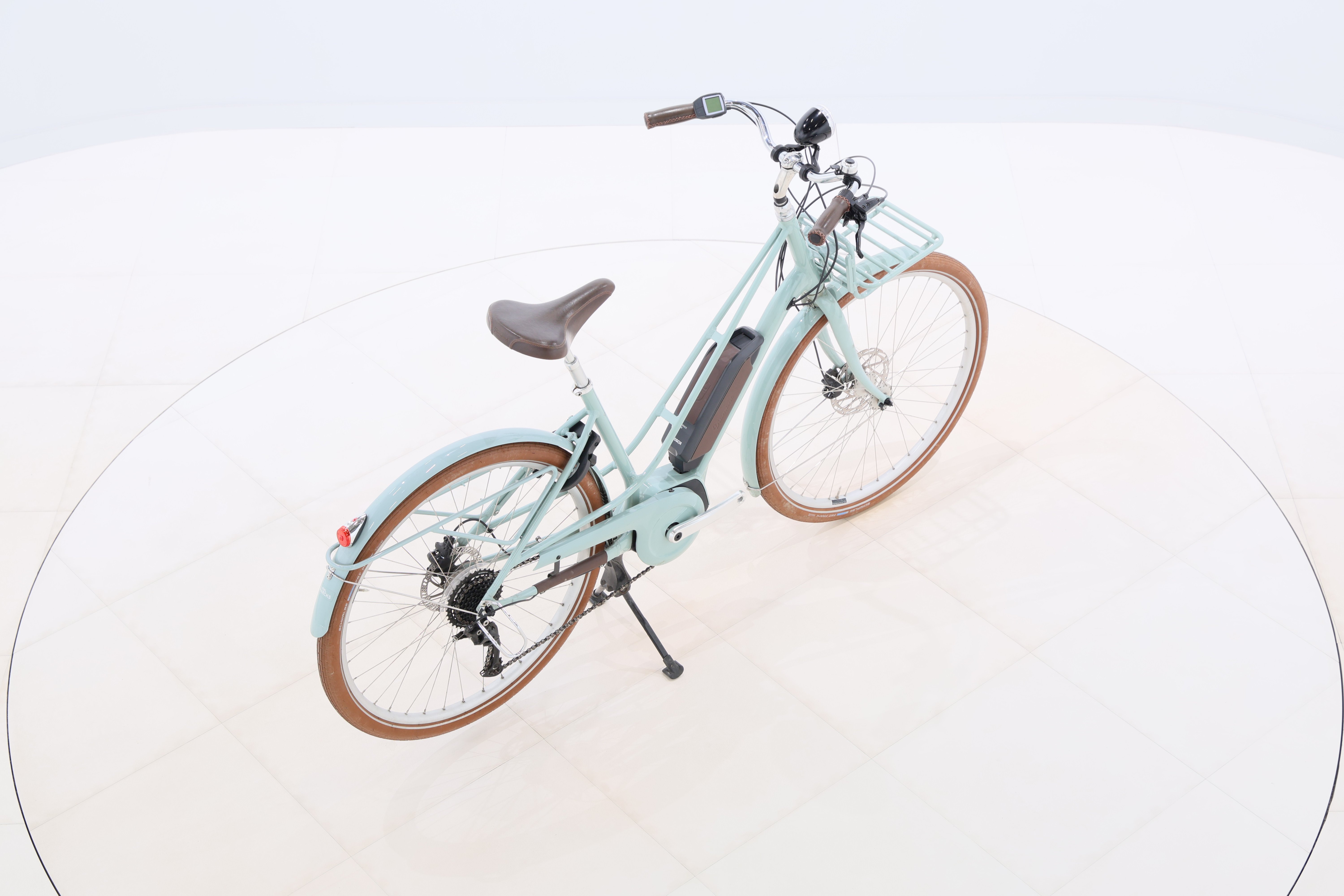 f6a484ce-f579-40fa-945b-f77c825f2767