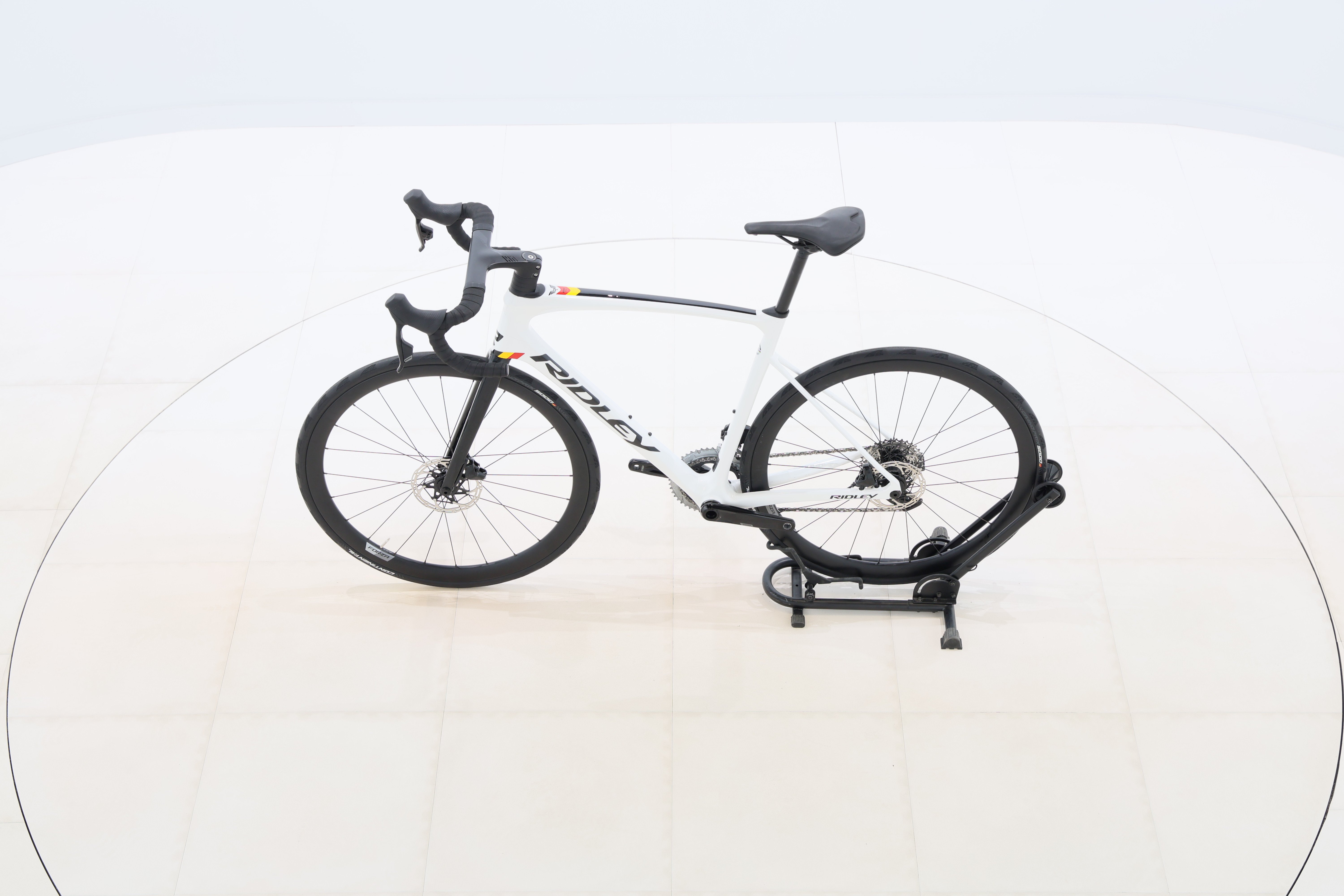 ad48564b-ec47-4128-b24e-5f0f80c5d834