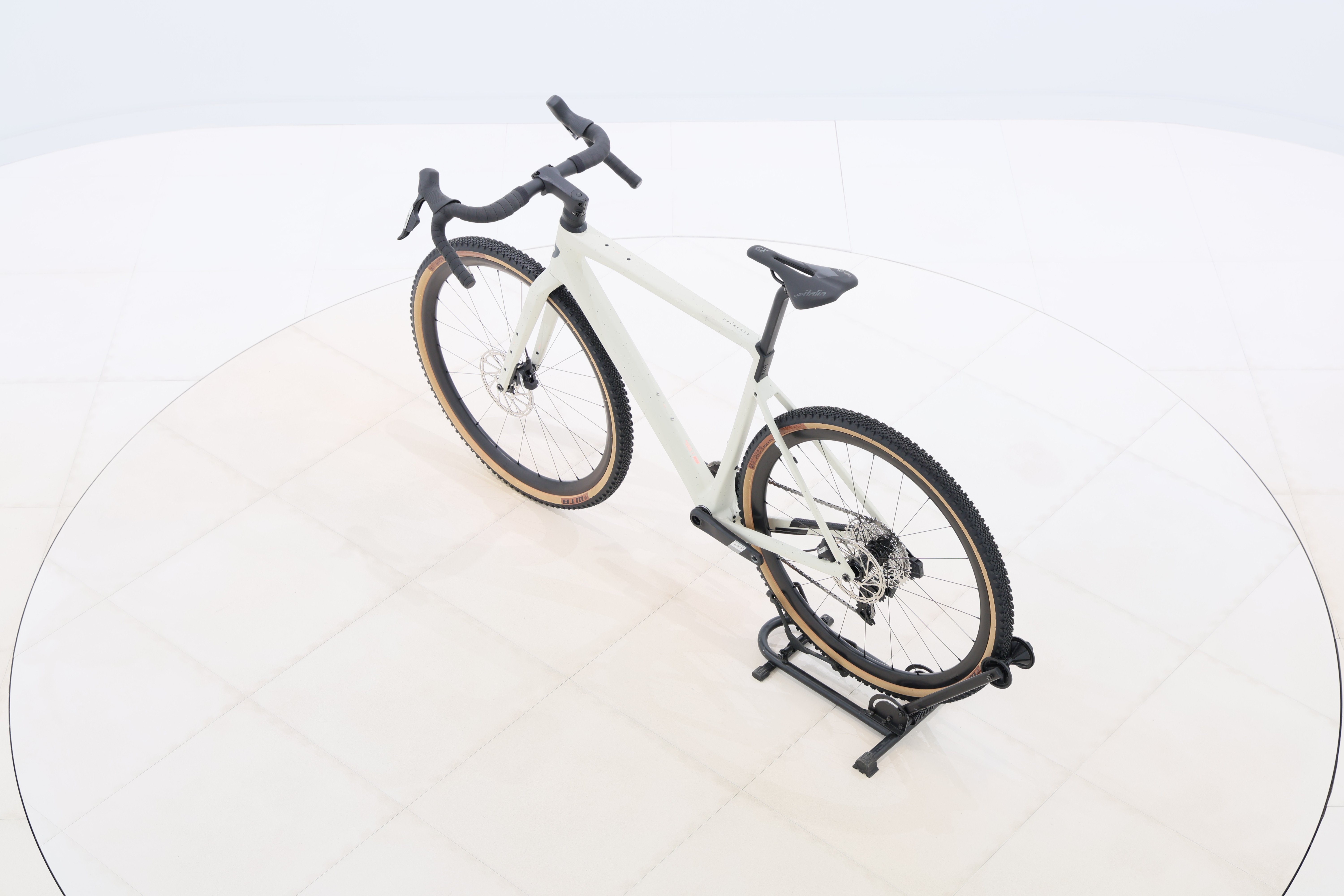 90bfdff6-4b9b-4cc5-9c30-2d6a94e20735