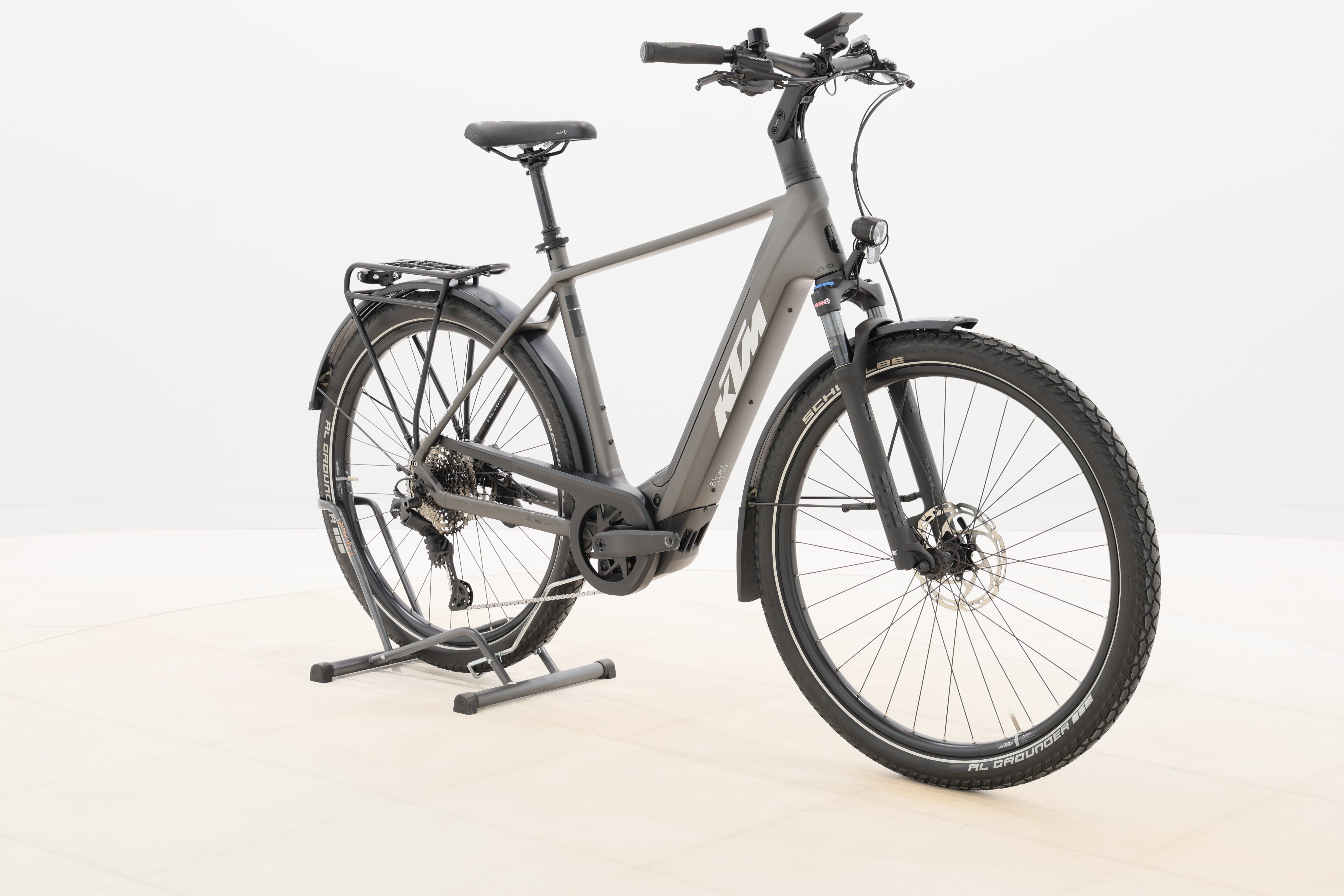 04fb9e80-6faa-439f-9d83-957160cd32e0