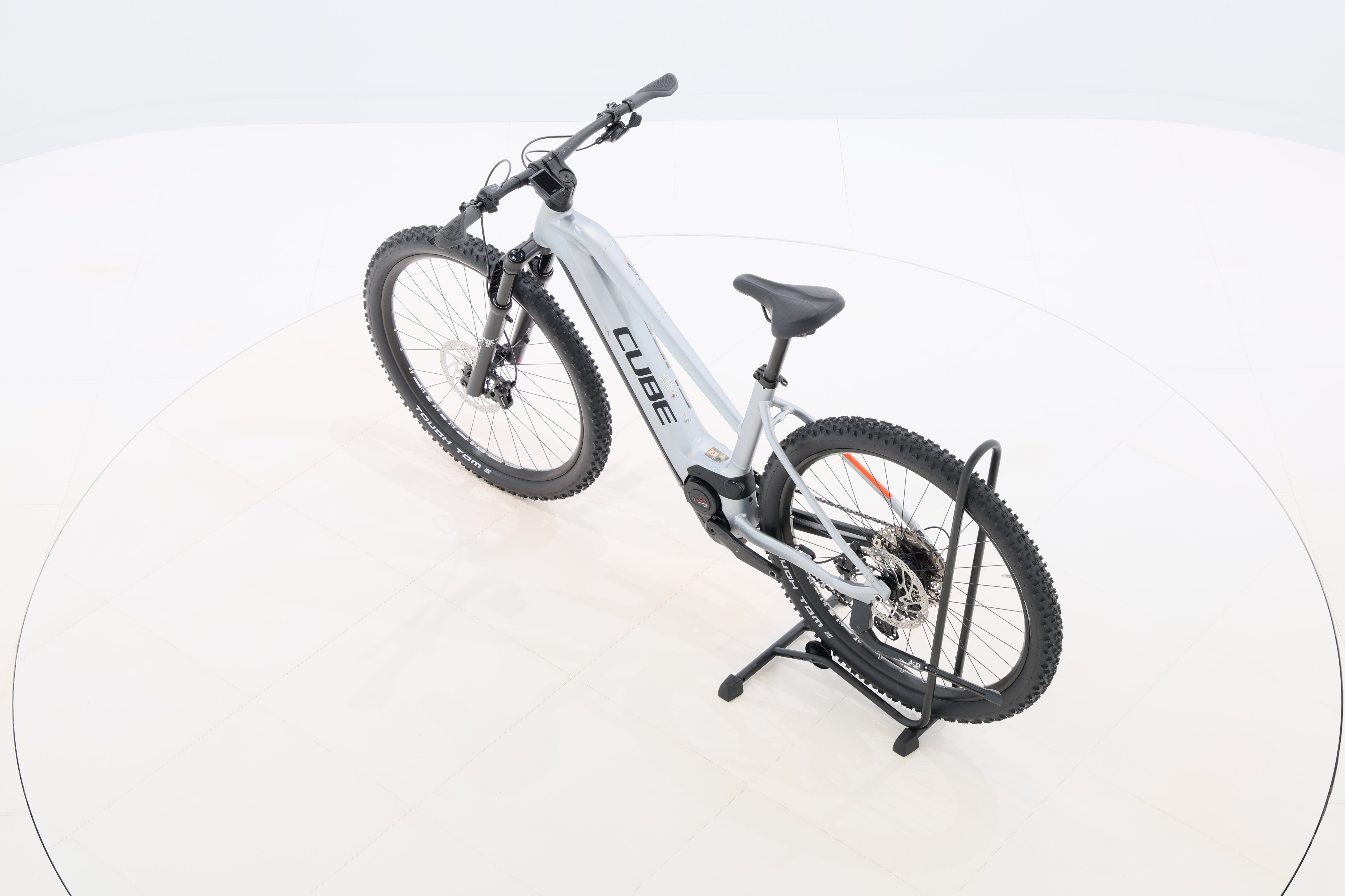 f6806bcb-6369-4eda-a579-ed241dbc2d7b