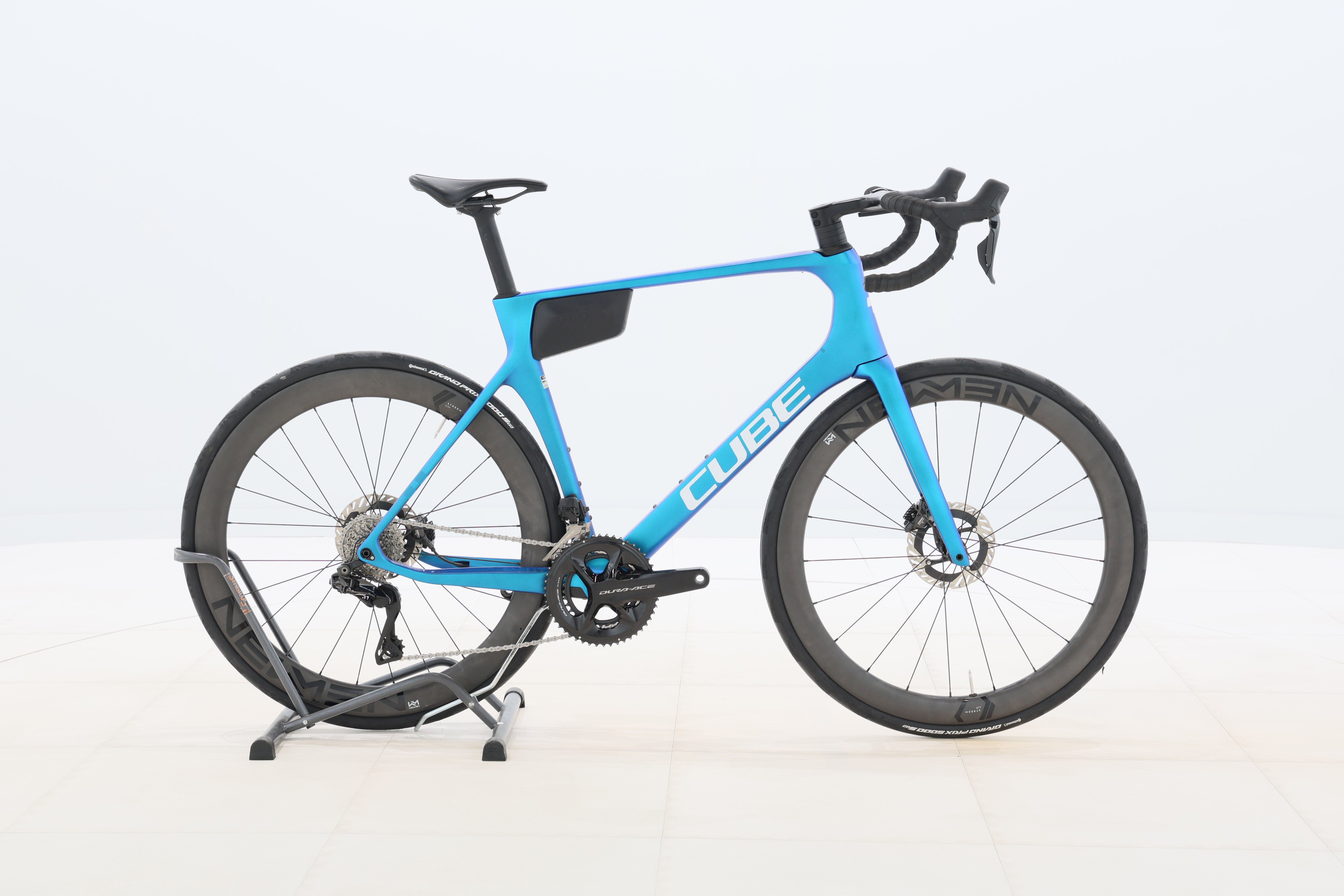 8ea20332-d2e3-45d3-98c8-bfb60d64fa9b