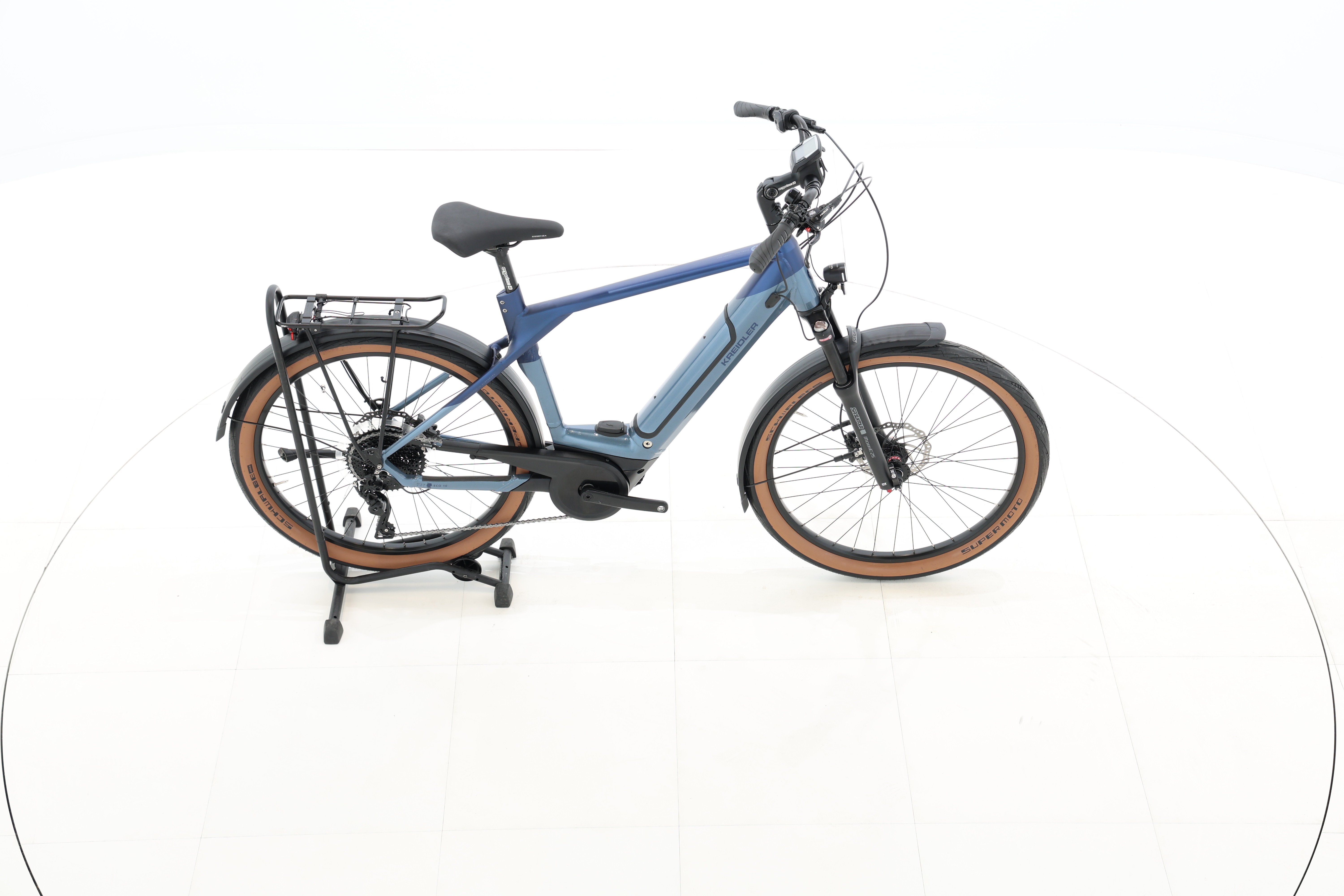 a5f61273-1f3b-48dc-9566-43be78e42396