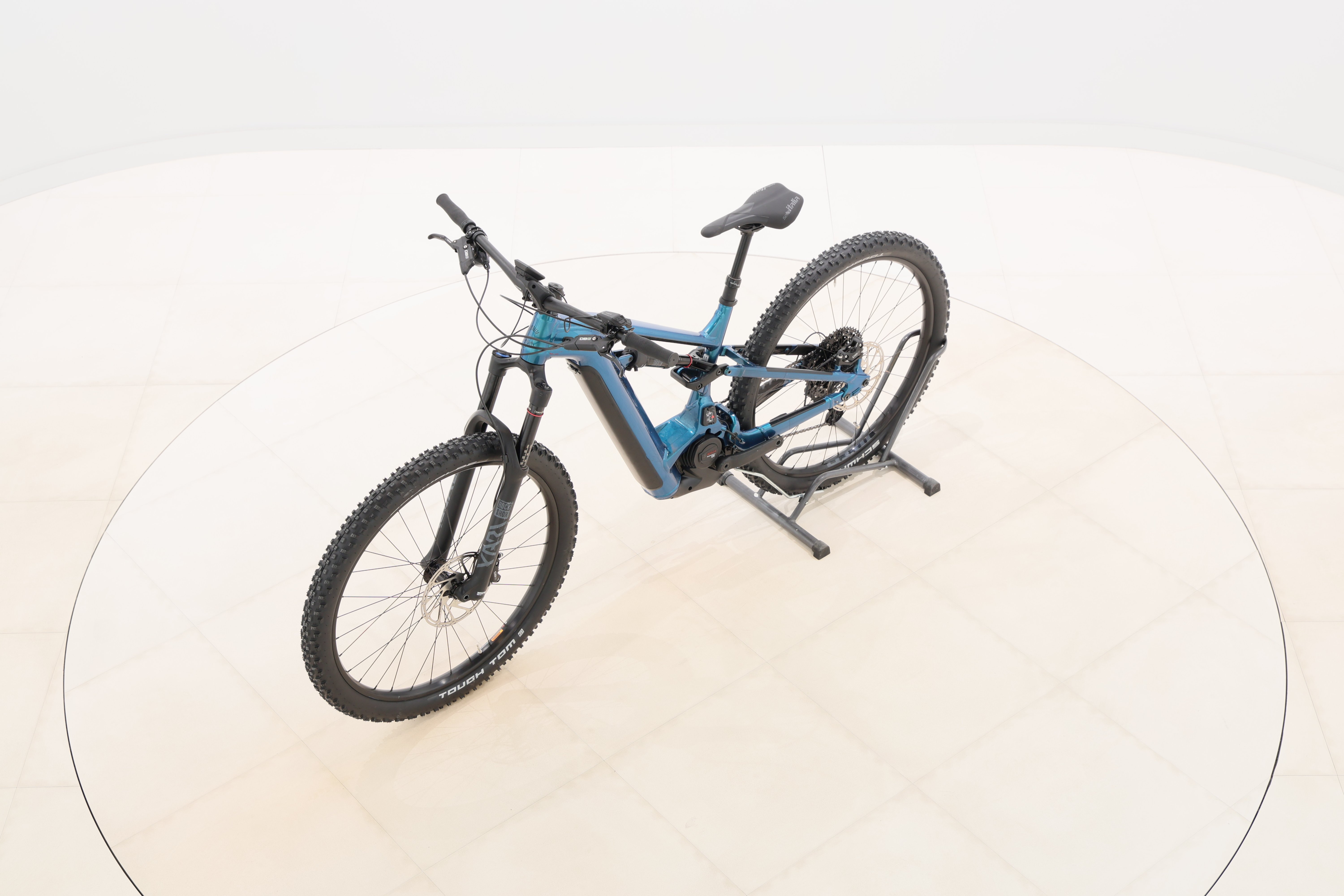 77a6fd0d-88c0-42e1-8d99-7c9281d89e5d