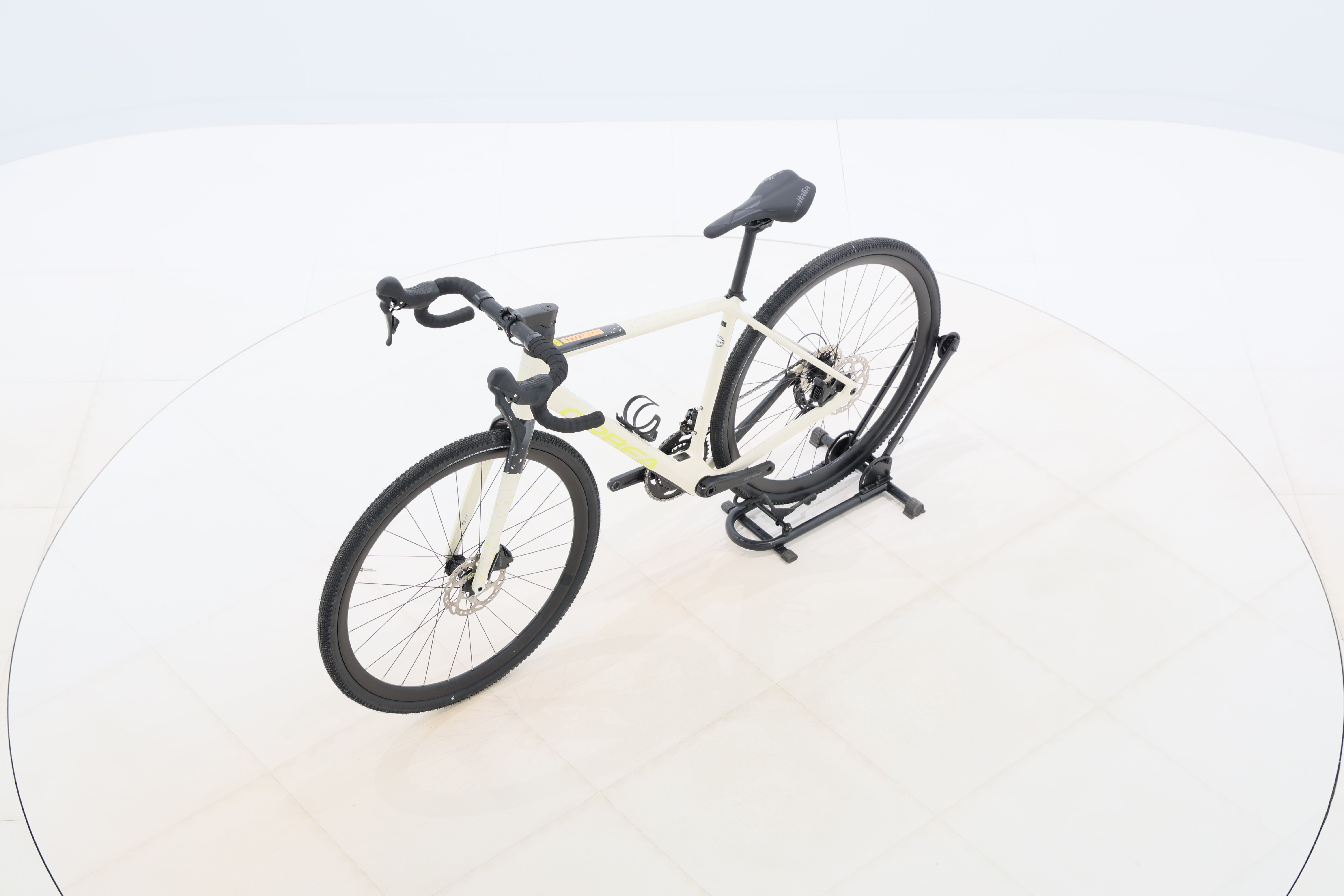 ae8abd53-fc77-4952-a77d-fd1e12b5c975