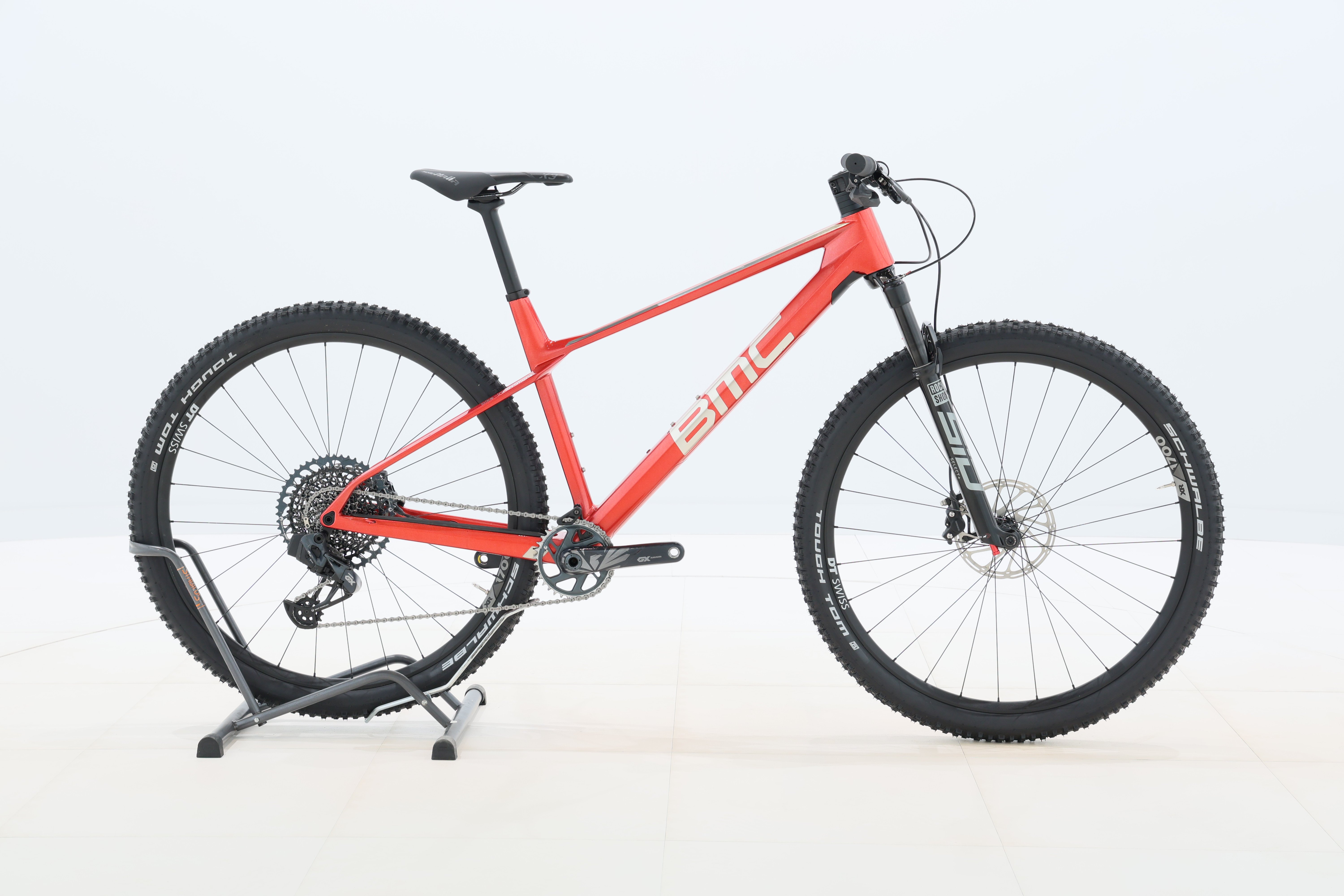 dbba7f77-6e88-41e5-b667-26f3b6a33869