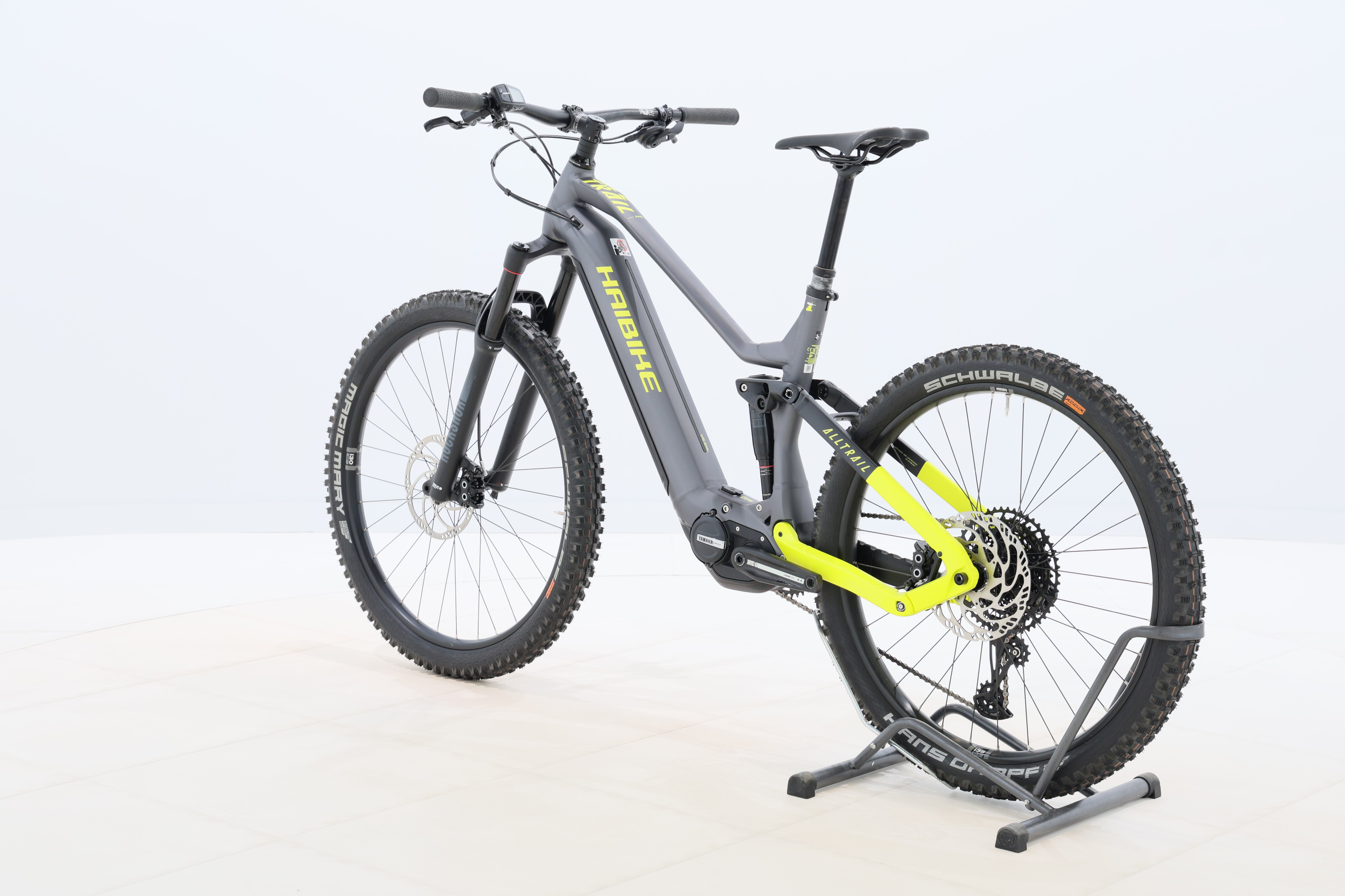 450b1831-f940-4237-b6d2-ba920a7a2512