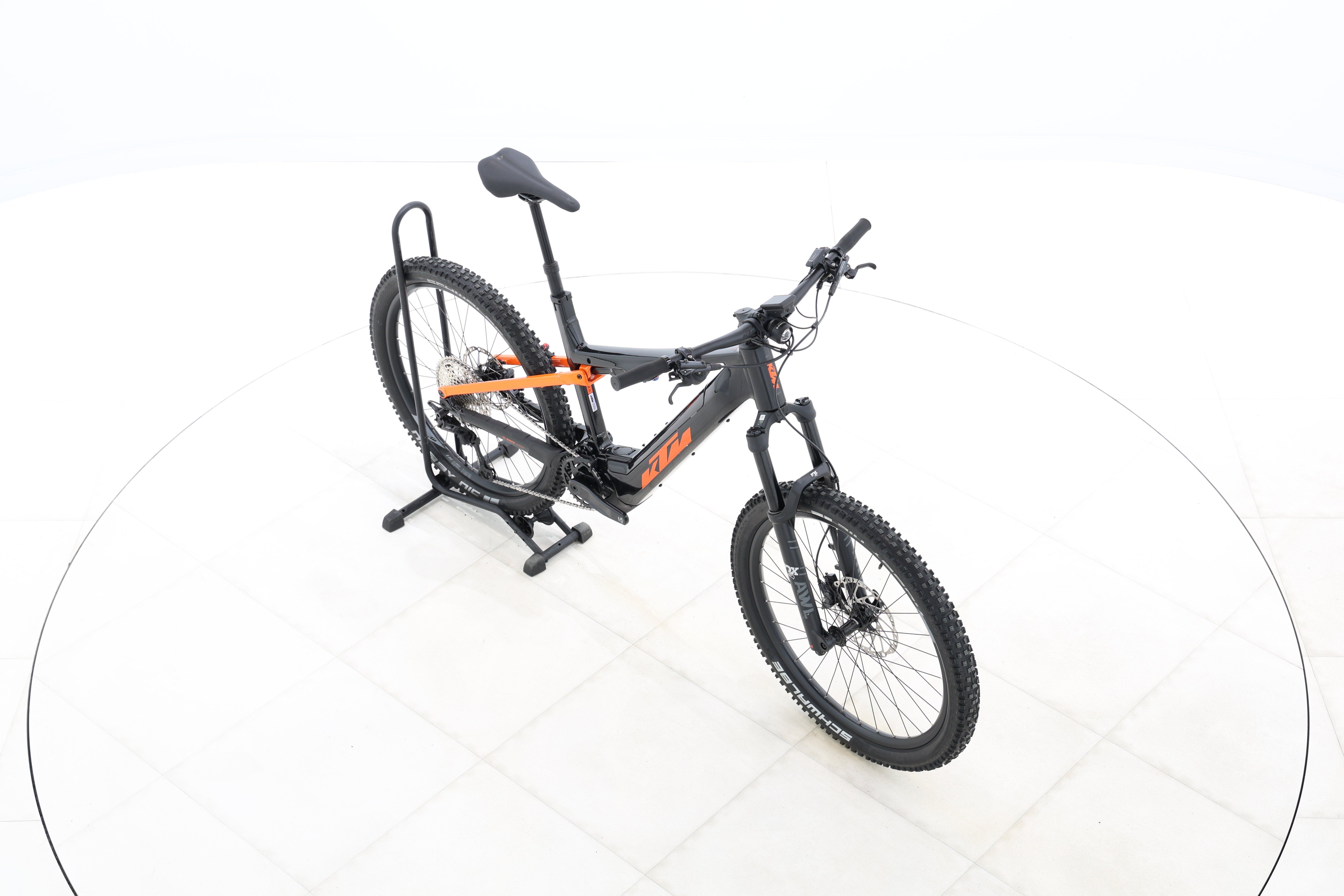 b8e0f95b-2b88-4914-9029-57fe3992890e