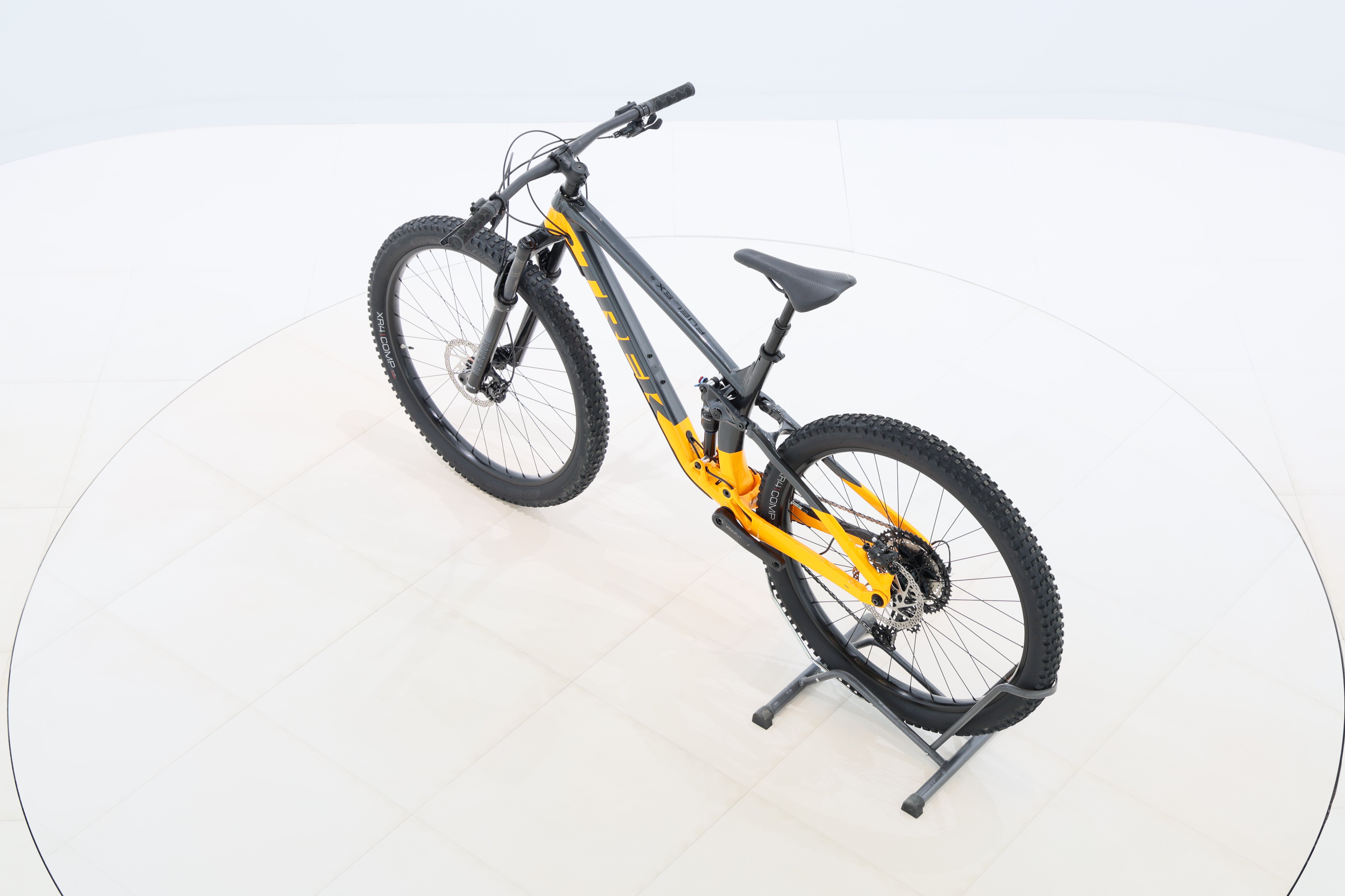 fca42100-75c4-4170-92cd-9c45ef3e71b2