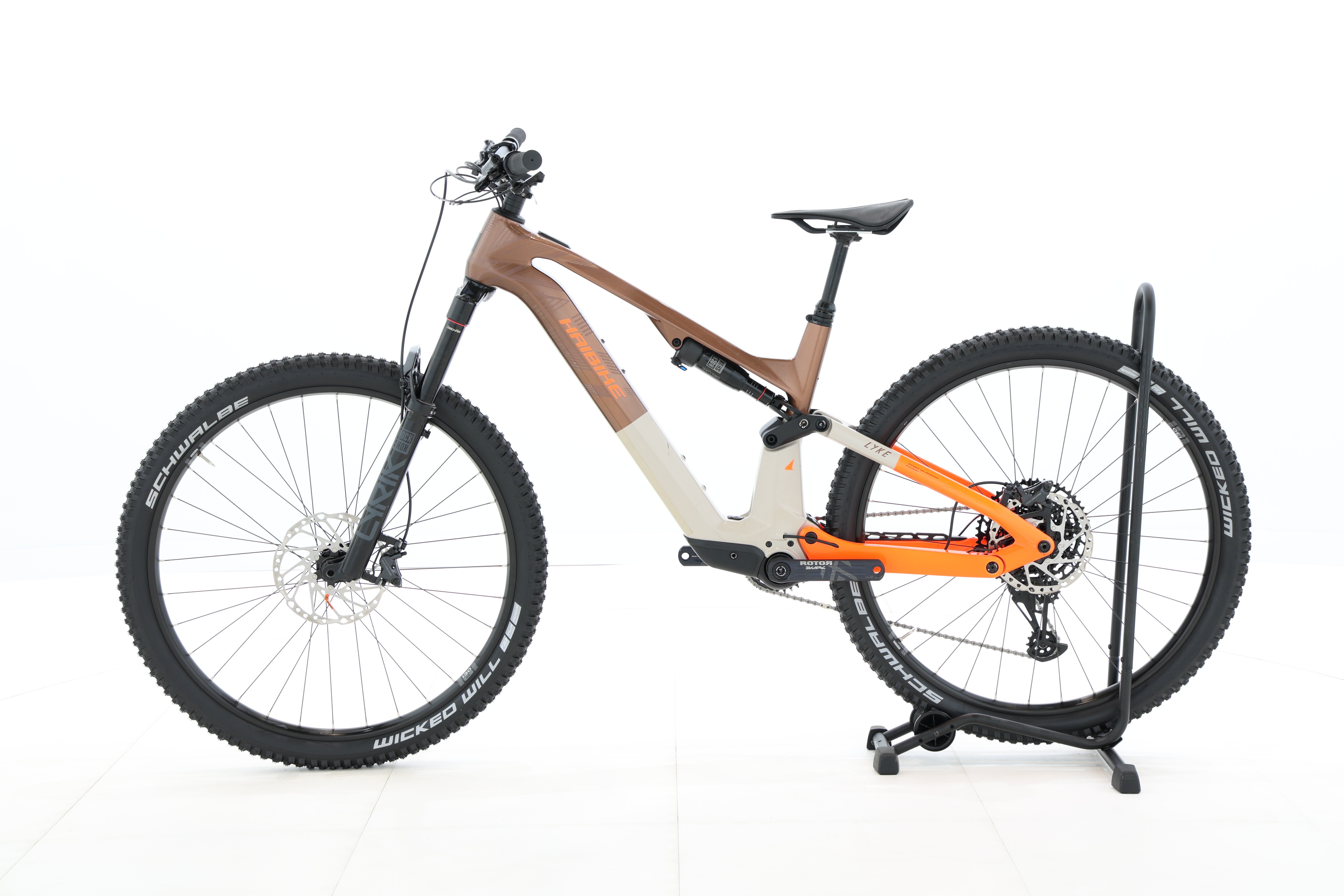 f1c4fd94-8092-4904-9afa-ce970e1a12c0