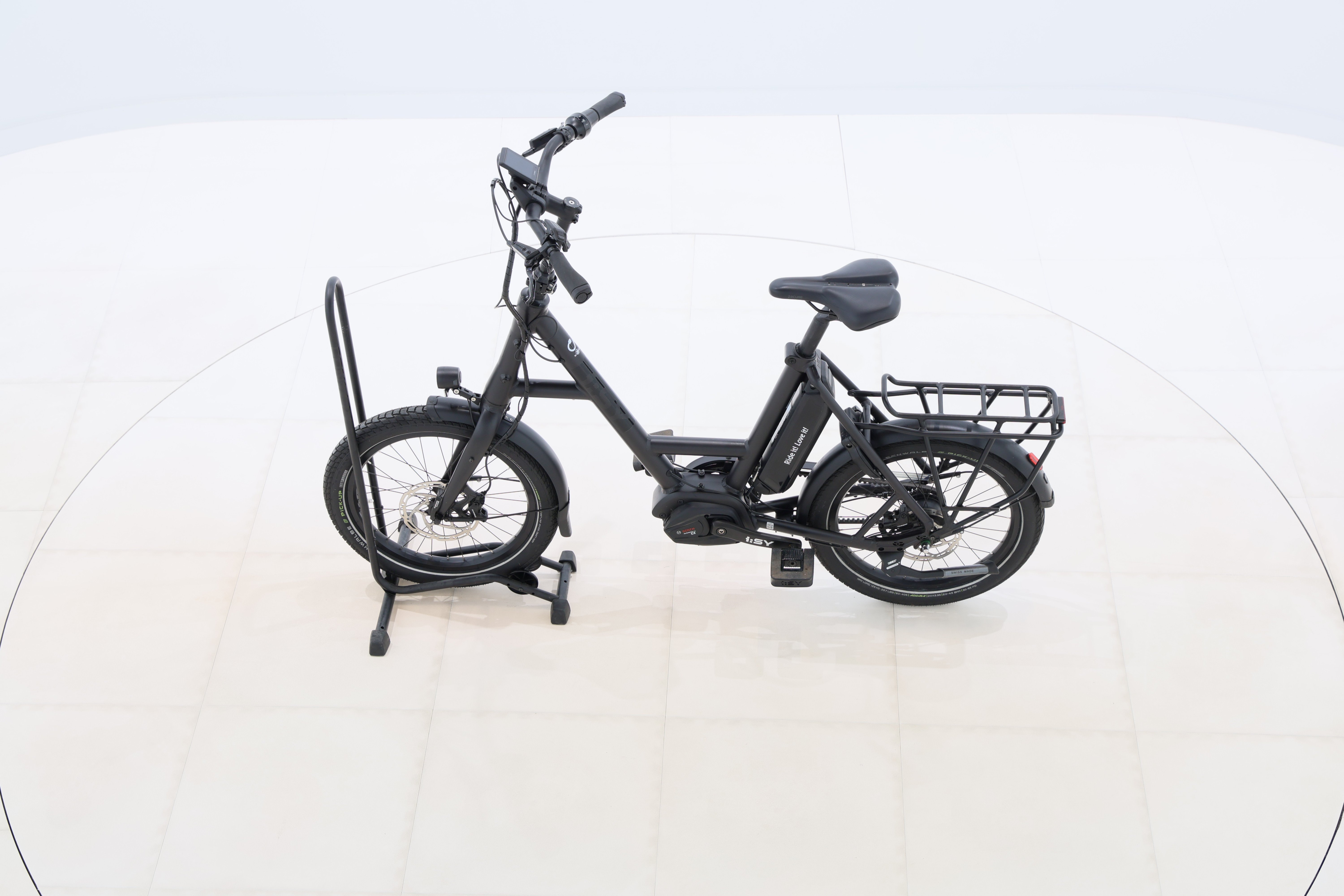 938bf22c-c450-4002-85c2-3575bf1fa7a1