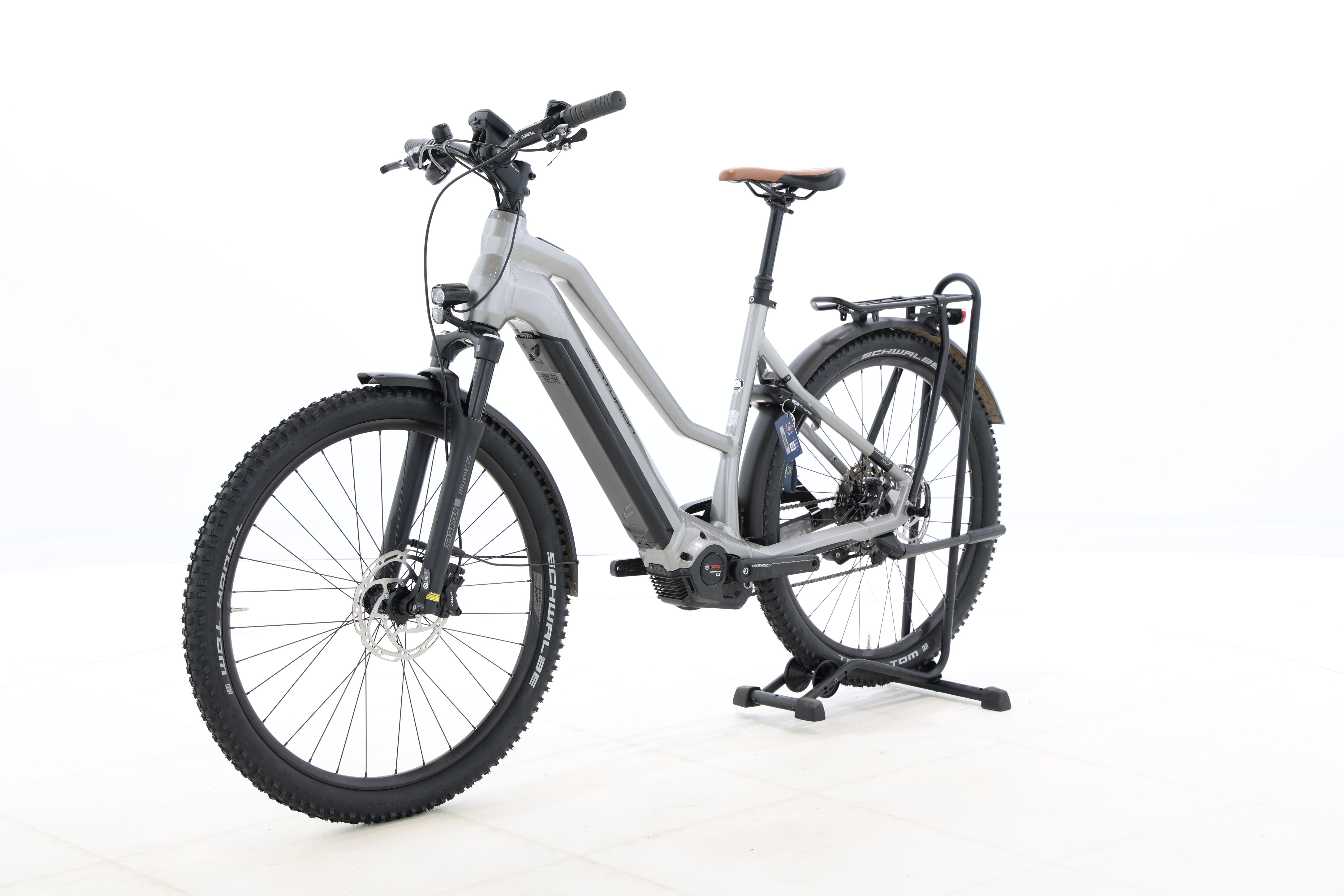 b3880040-f9a5-49a0-b83d-2234964dbafb