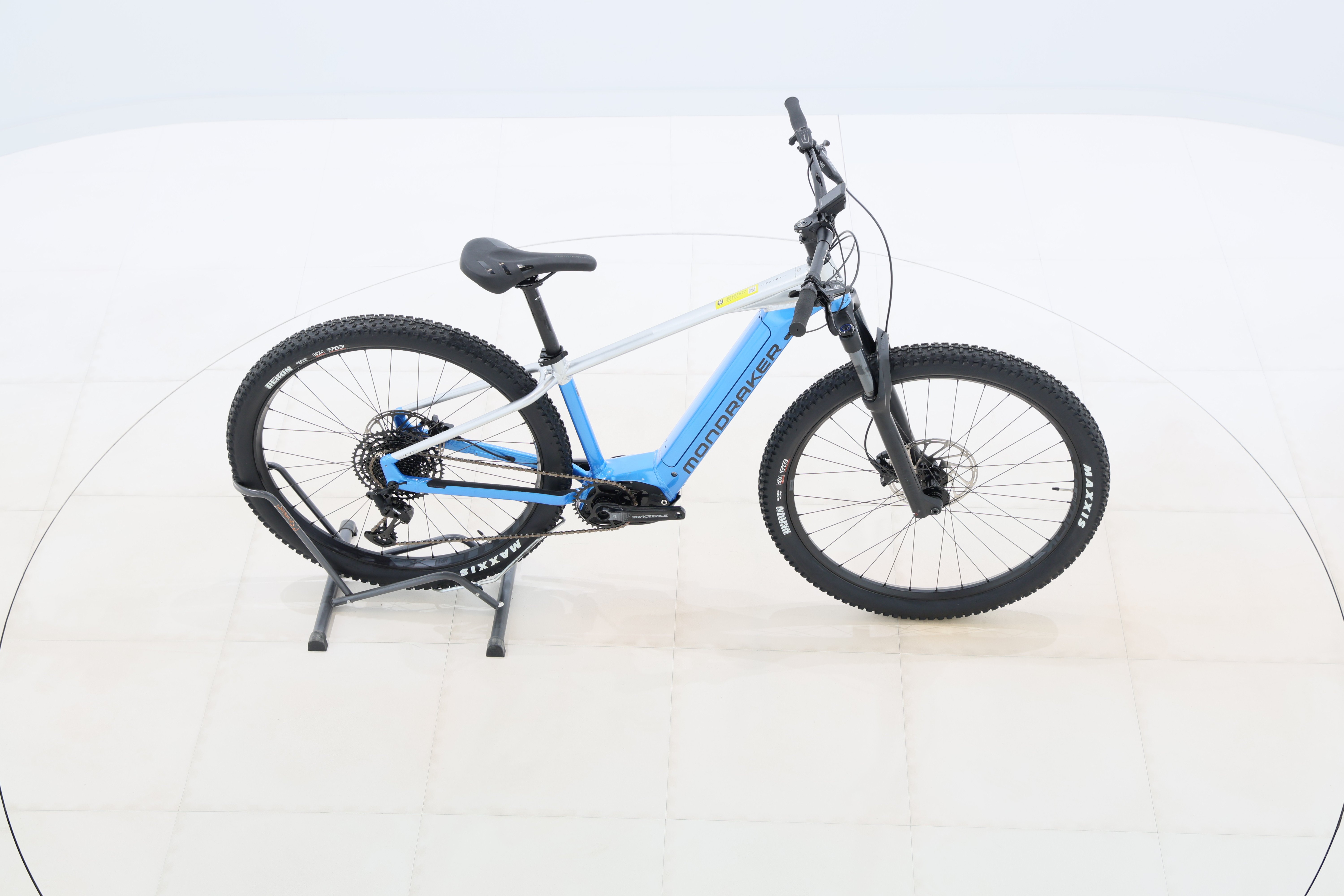 e3533fe0-2ada-4510-ba18-d0f38d77f560