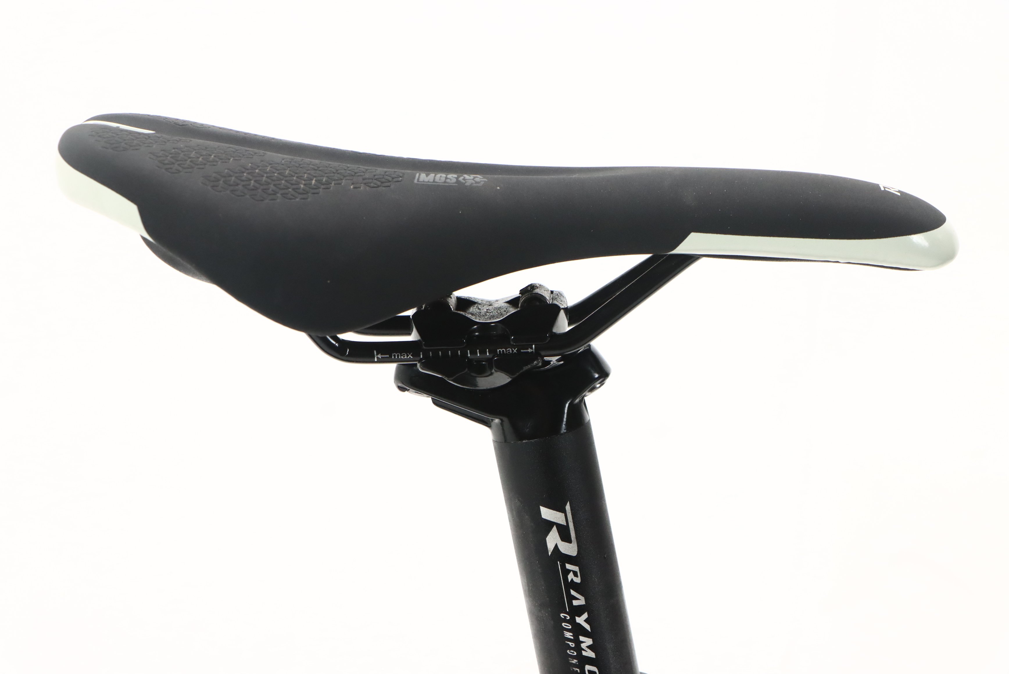 f58f3d63-9275-49f3-ab18-d3744e555010