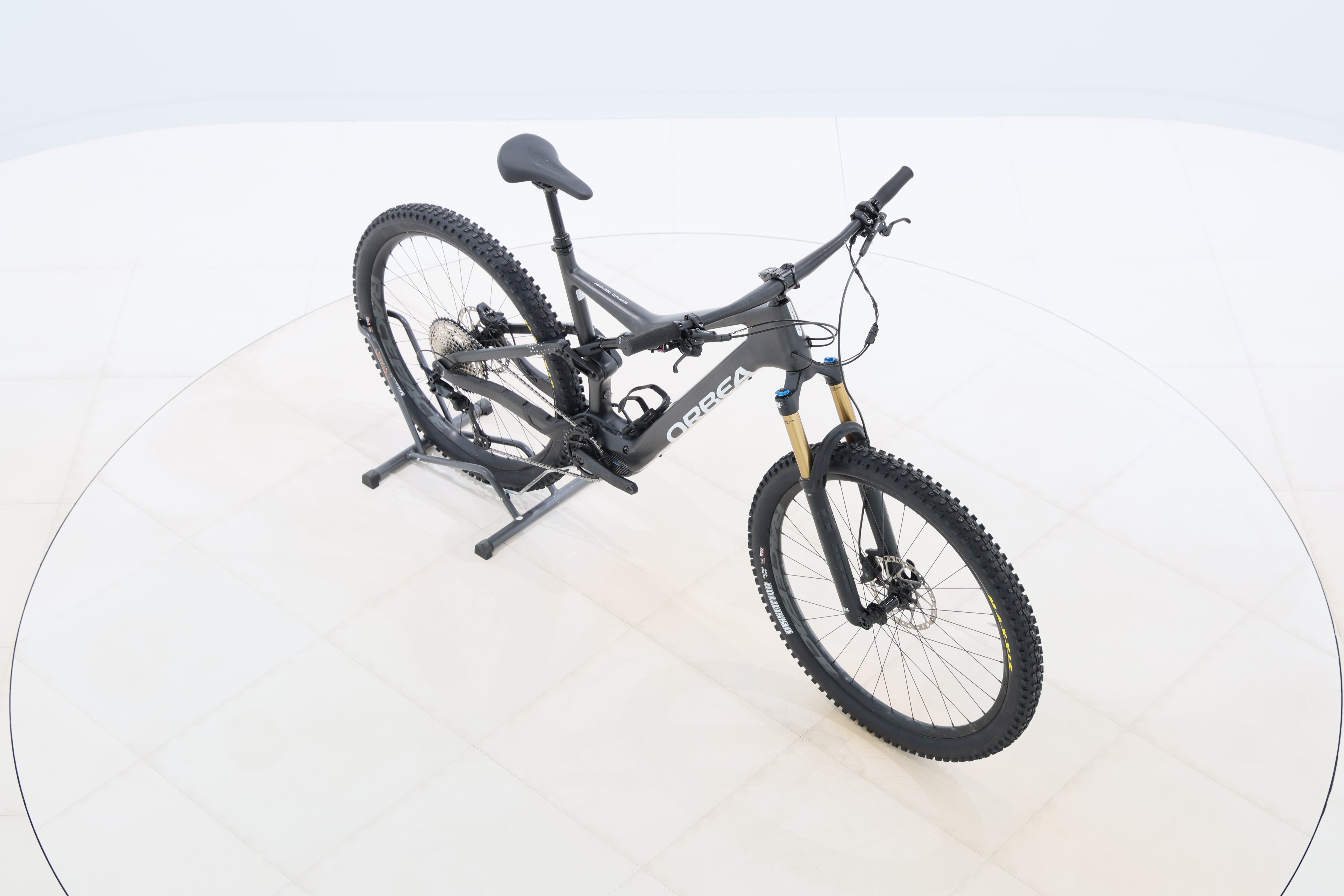 eab762ba-ebe0-484a-8c47-f775c89391b0