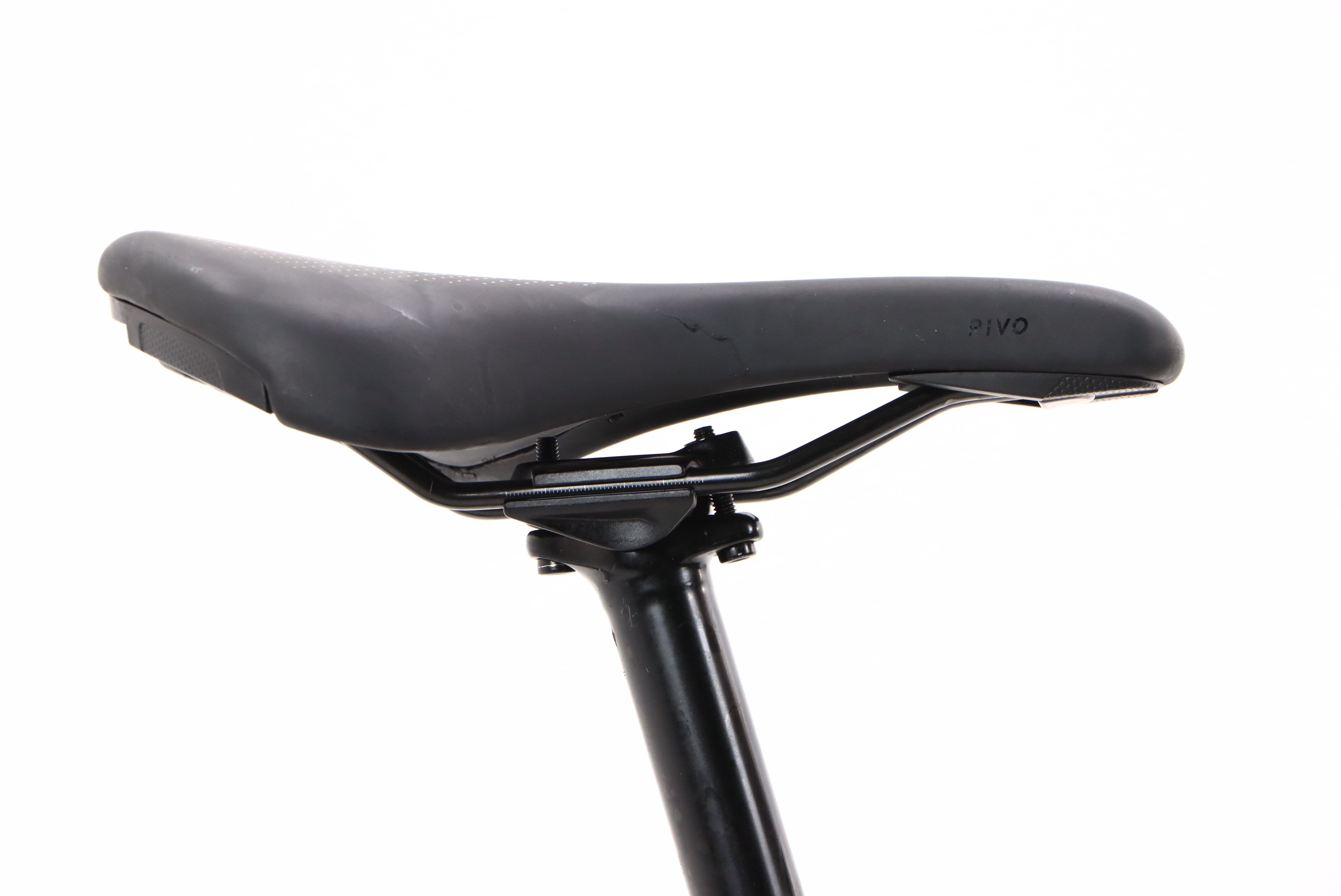 d4c9bbe9-1408-40fe-a9e1-2a94f79abe5f