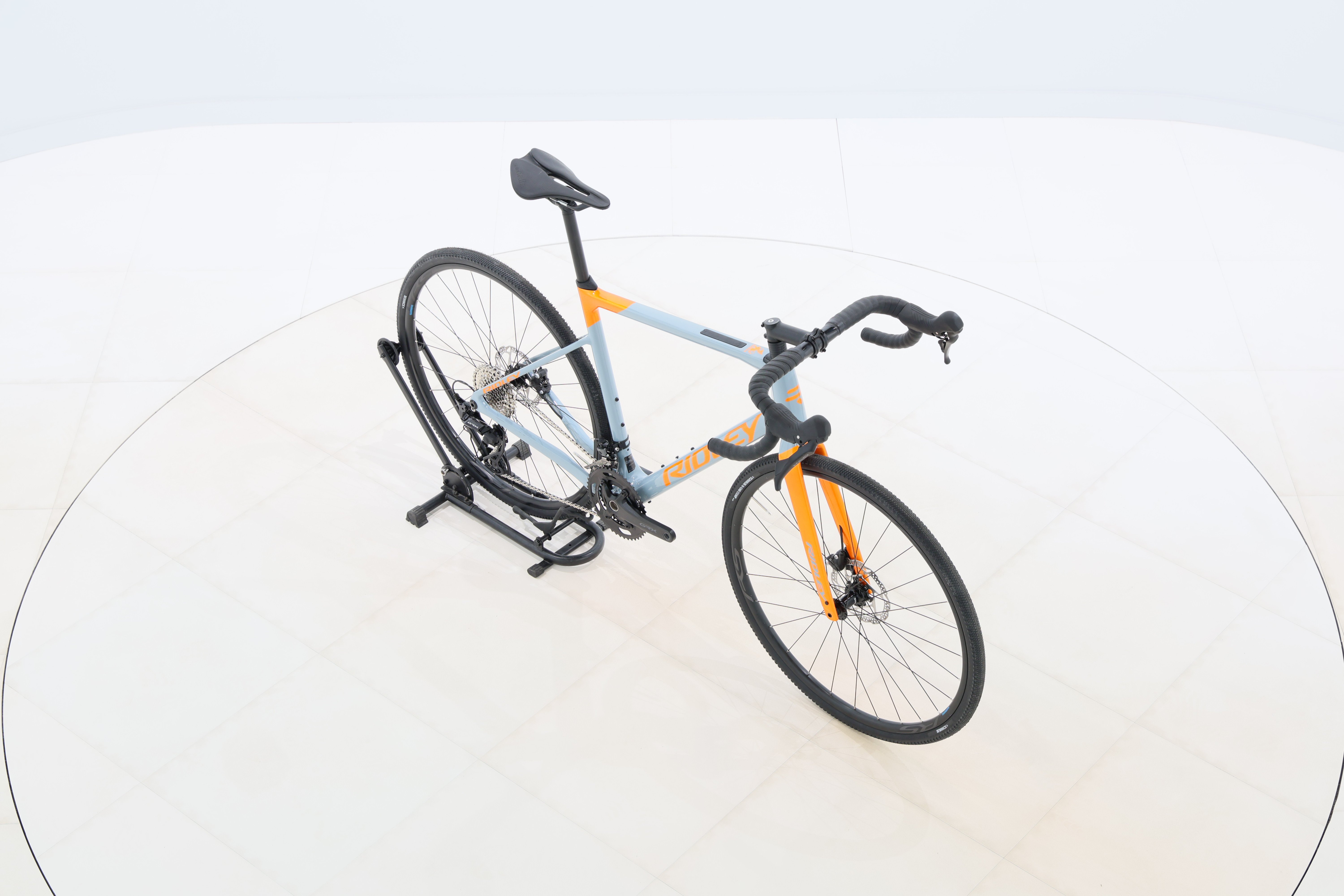 c37038b8-91f5-4618-839e-0daf6a39c7f1