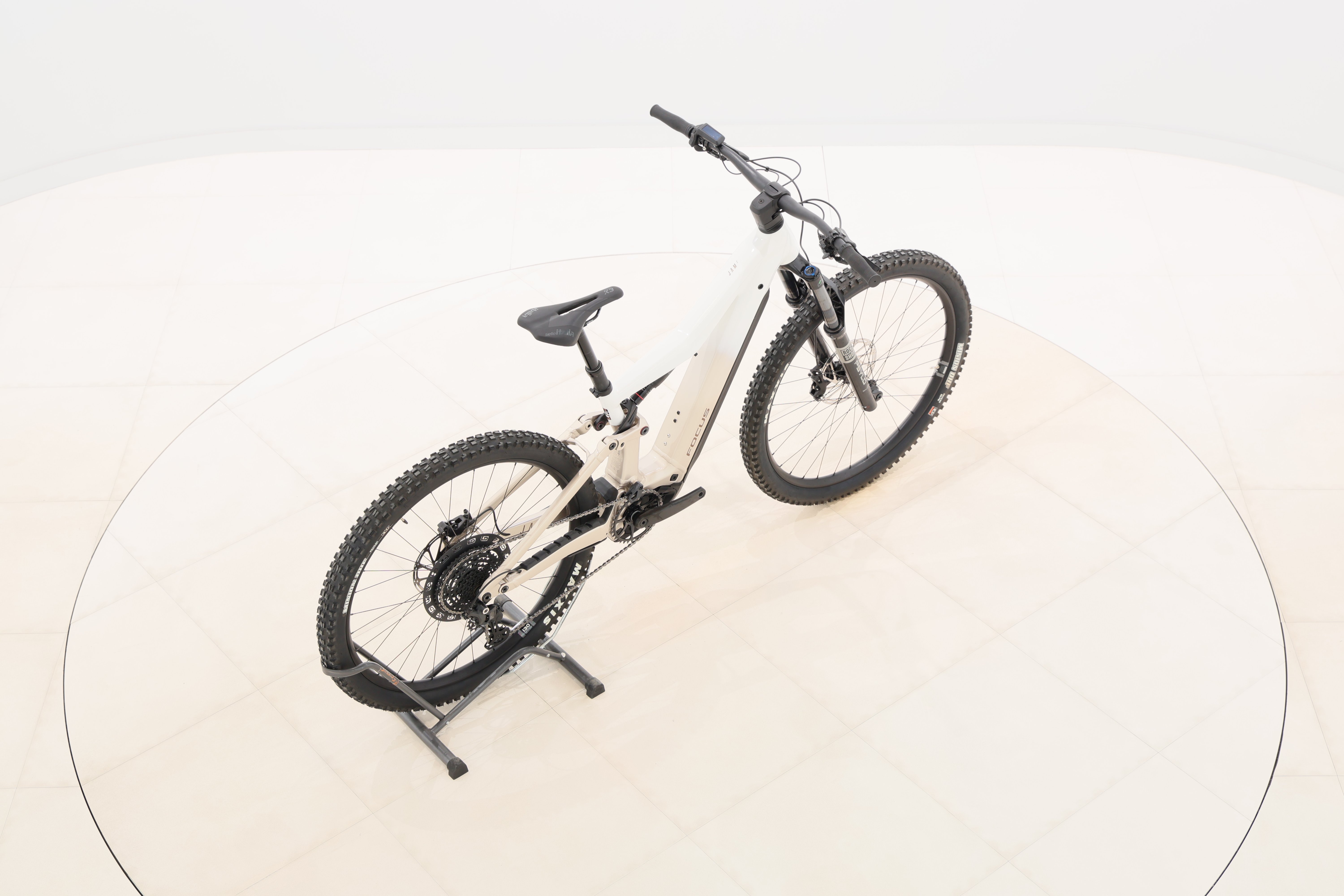 1884cd4b-5e20-417a-a3aa-1178e027a9f7